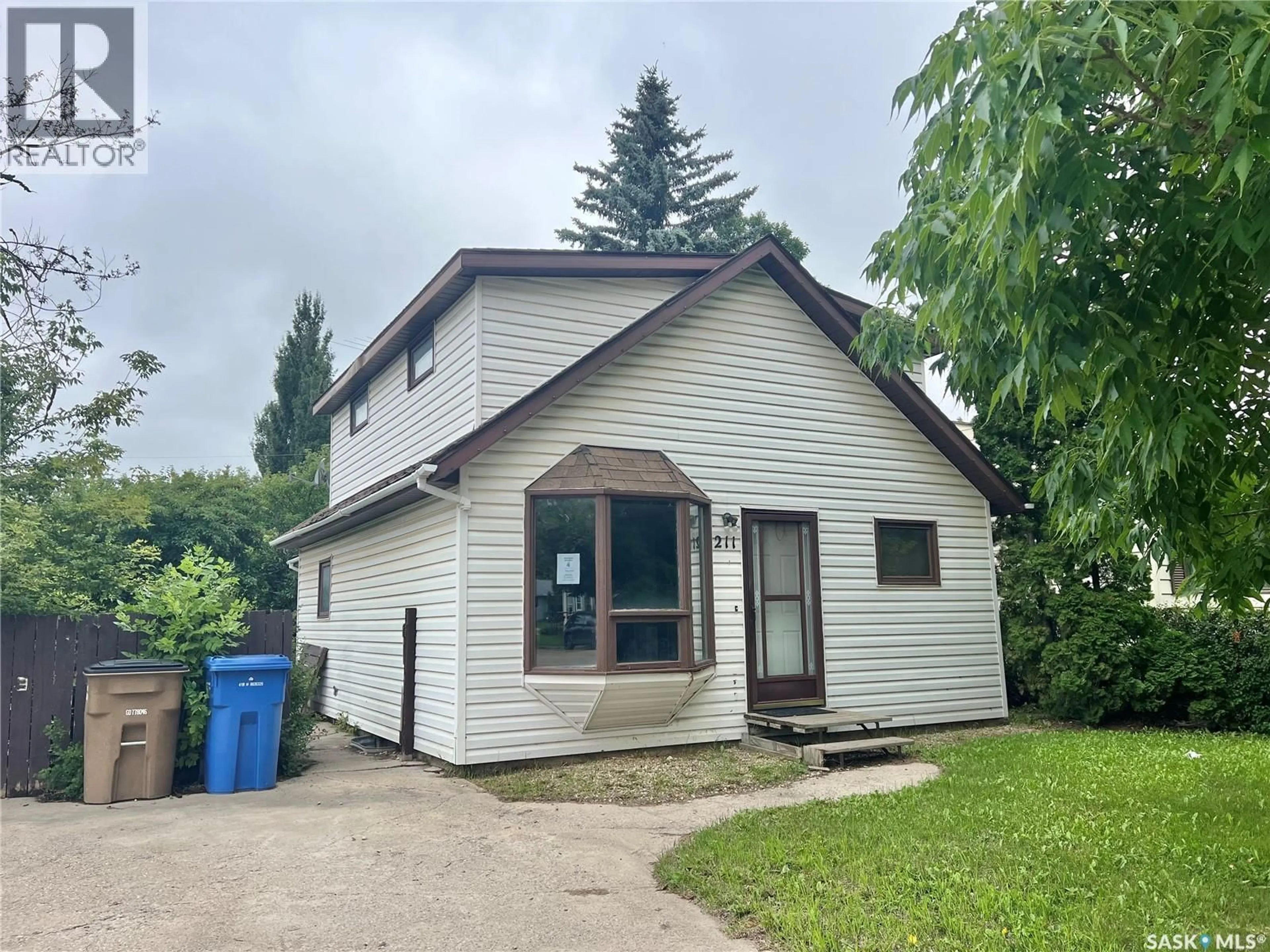 Unknown for 211 2ND AVENUE, Melfort Saskatchewan S0E1A0