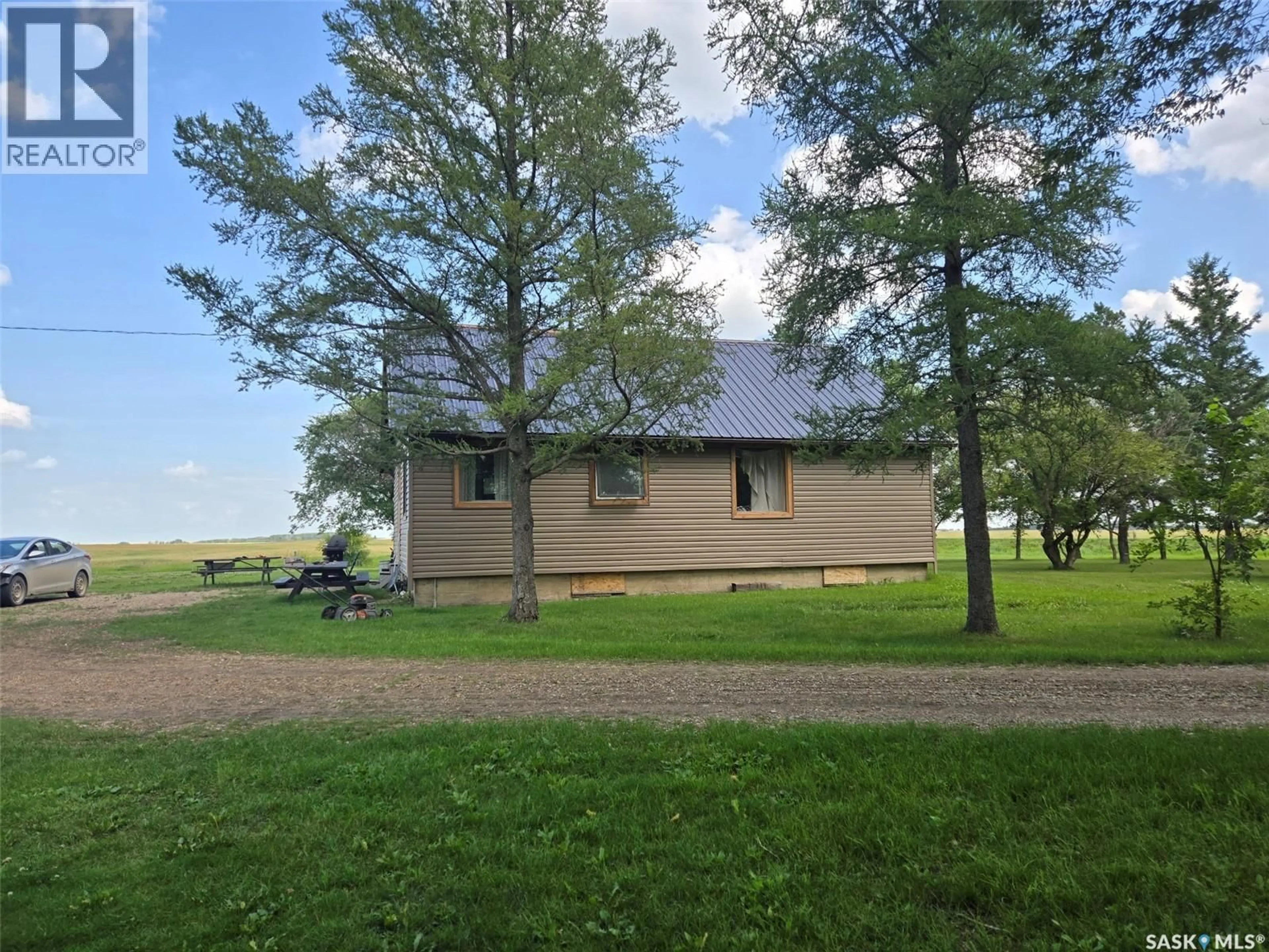 A pic from outside/outdoor area/front of a property/back of a property/a pic from drone, unknown for Spalding Rm No. 368 Saskatchewan S0K4V0