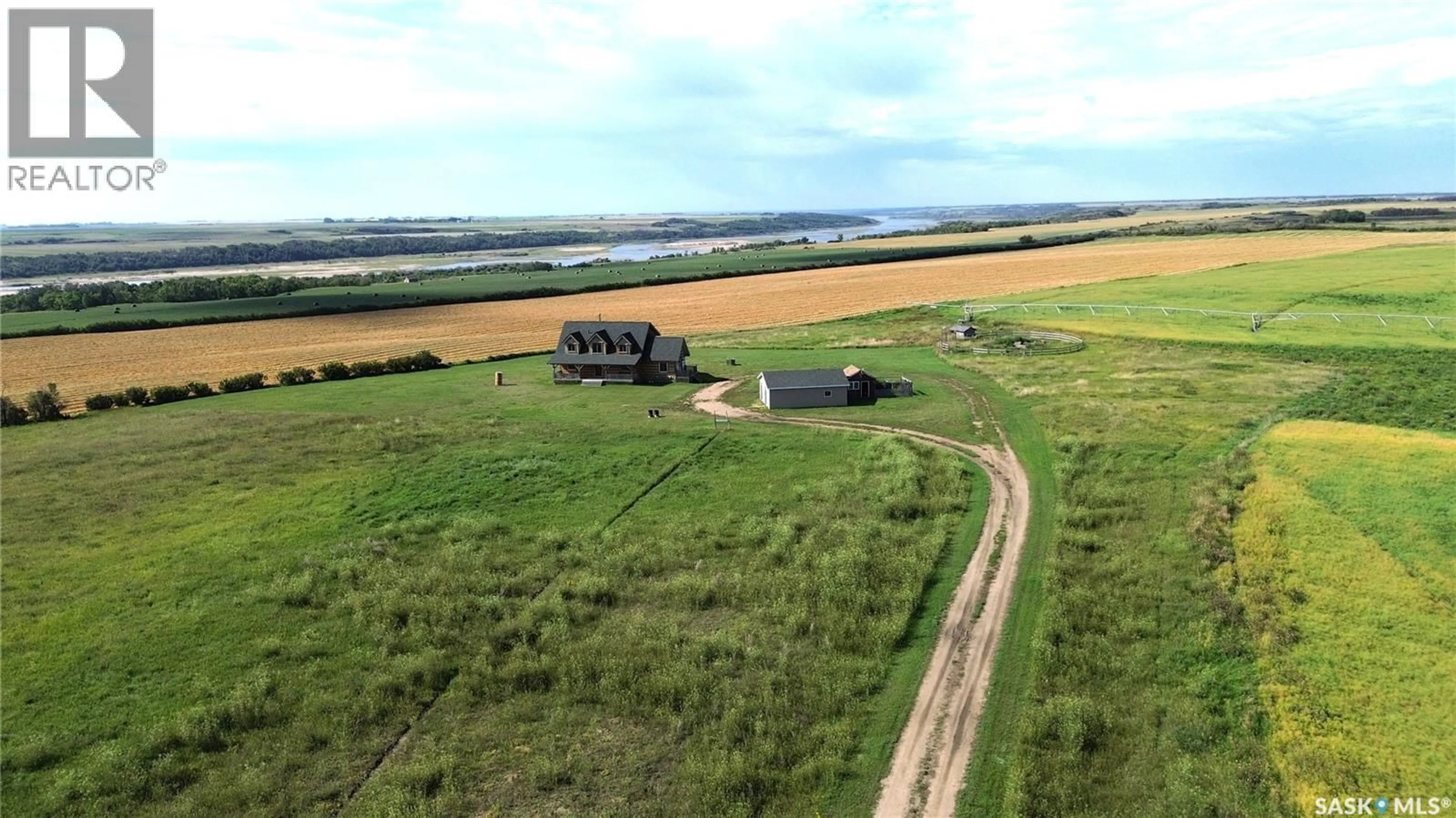 A pic from outside/outdoor area/front of a property/back of a property/a pic from drone, unknown for THE HILL HOUSE, Montrose Rm No. 315 Saskatchewan S0L0B0