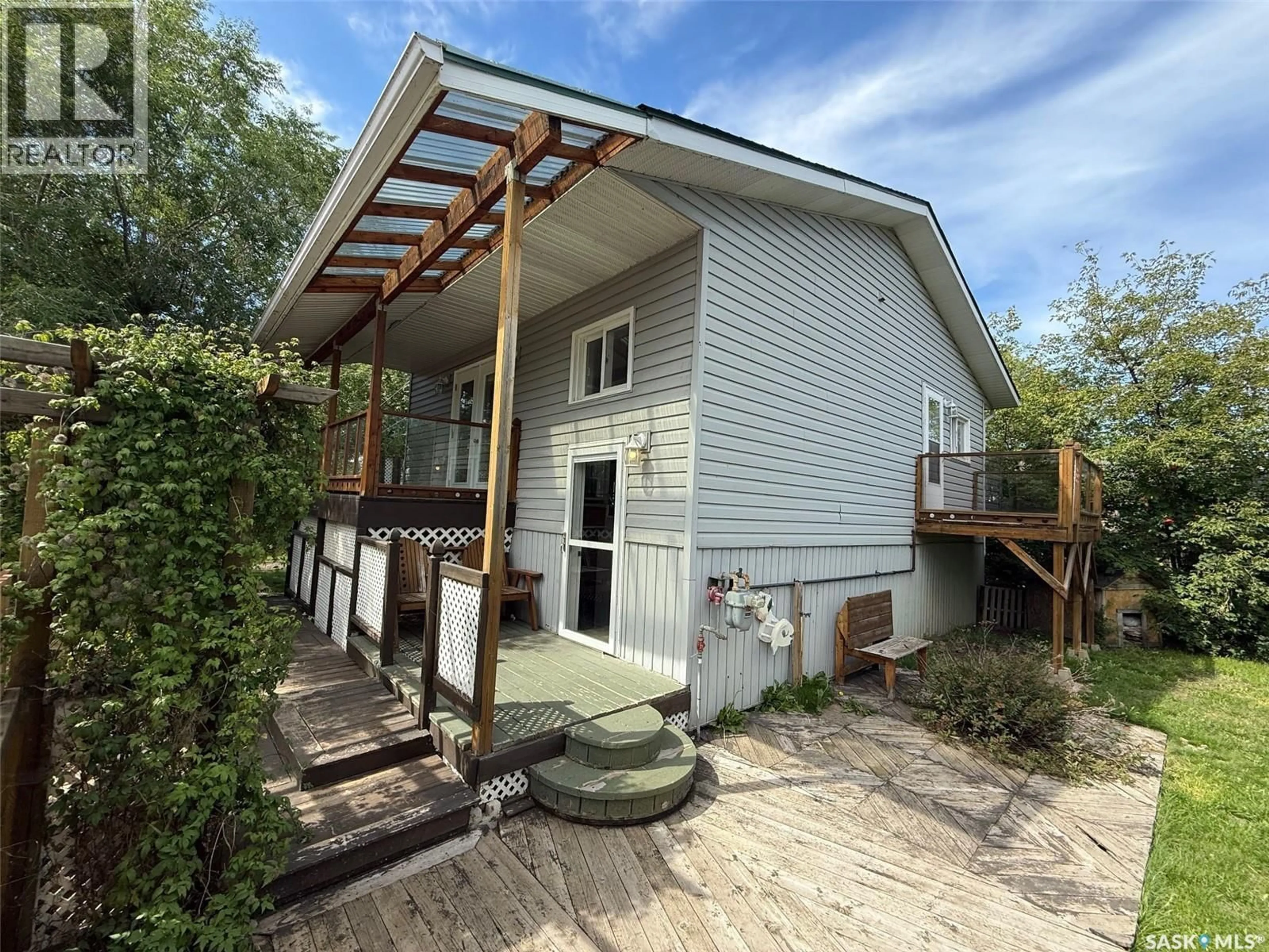 Unknown for 992 TERRY STREET, Cochin Saskatchewan S0M0L0