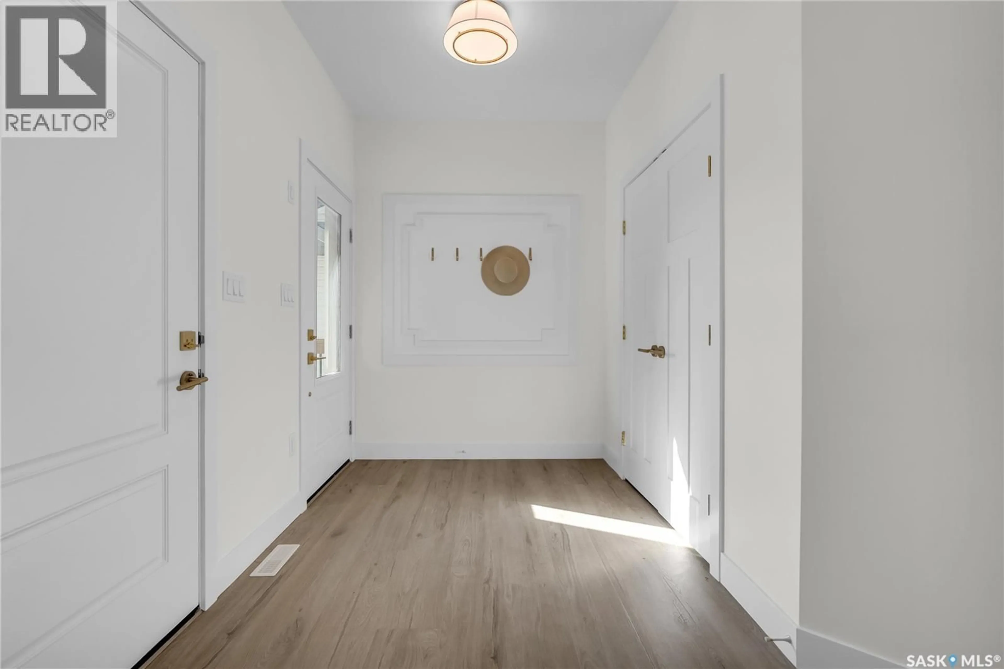 Indoor entryway for 307 SHARMA CRESCENT, Saskatoon Saskatchewan S7W1J1