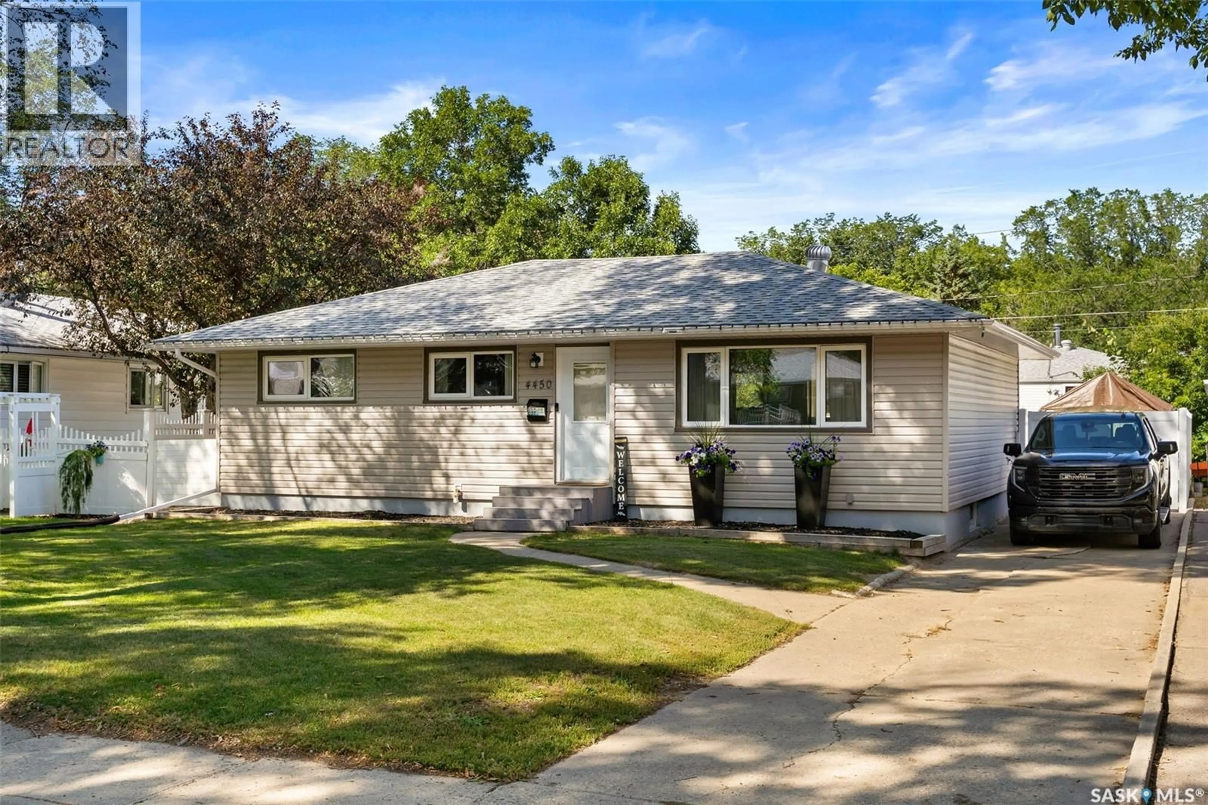 Home with vinyl exterior material, street for 4450 CASTLE ROAD, Regina Saskatchewan S4S4W3