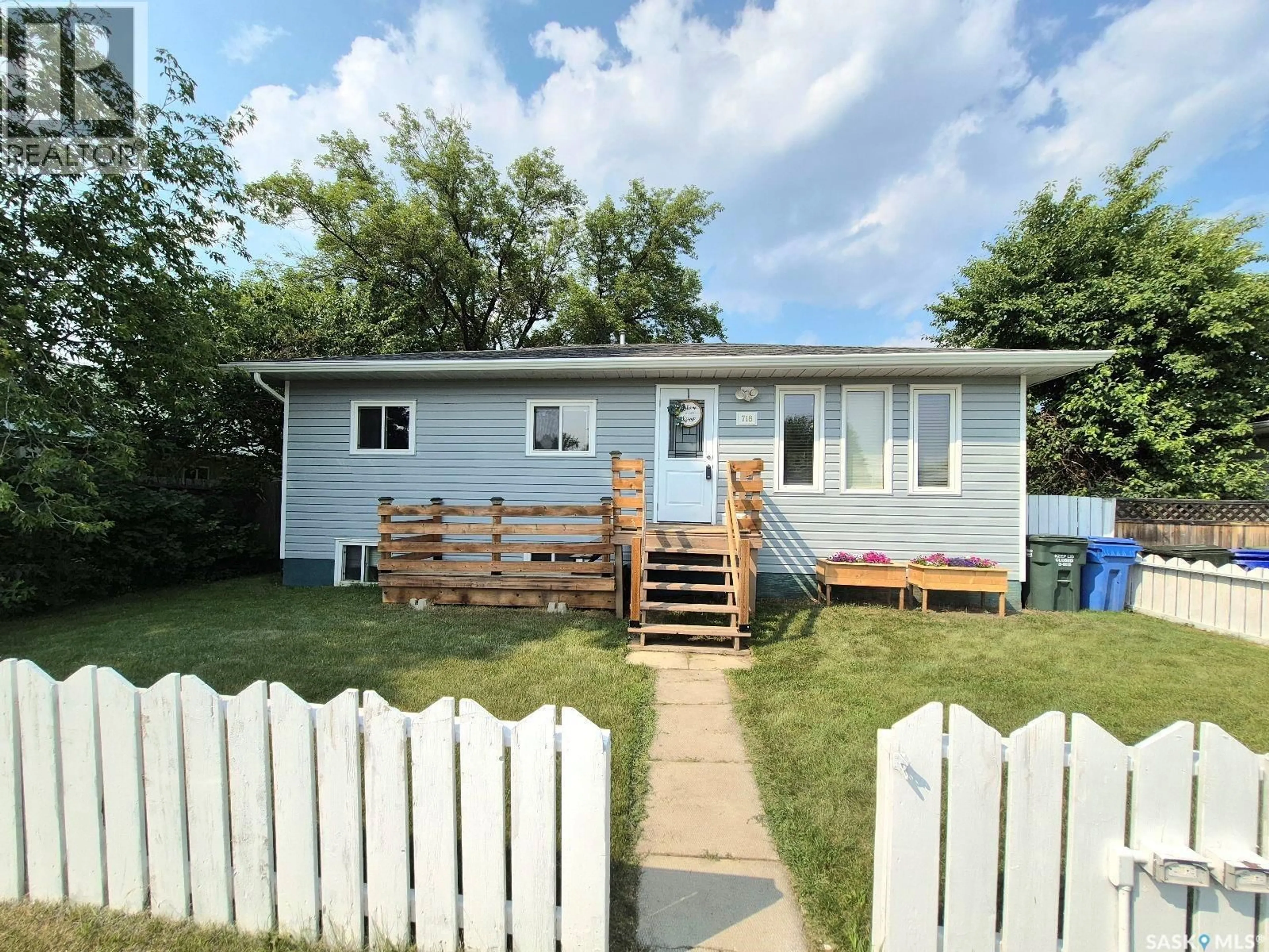 Unknown for 718 6TH STREET, Prince Albert Saskatchewan S6V0M8