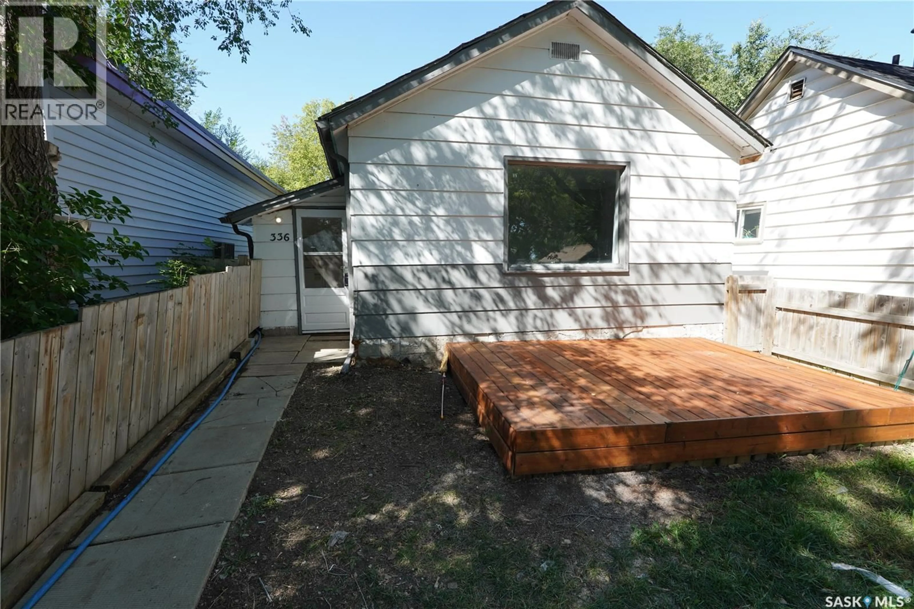 Patio, street for 336 SCARTH STREET, Regina Saskatchewan S4R2C3