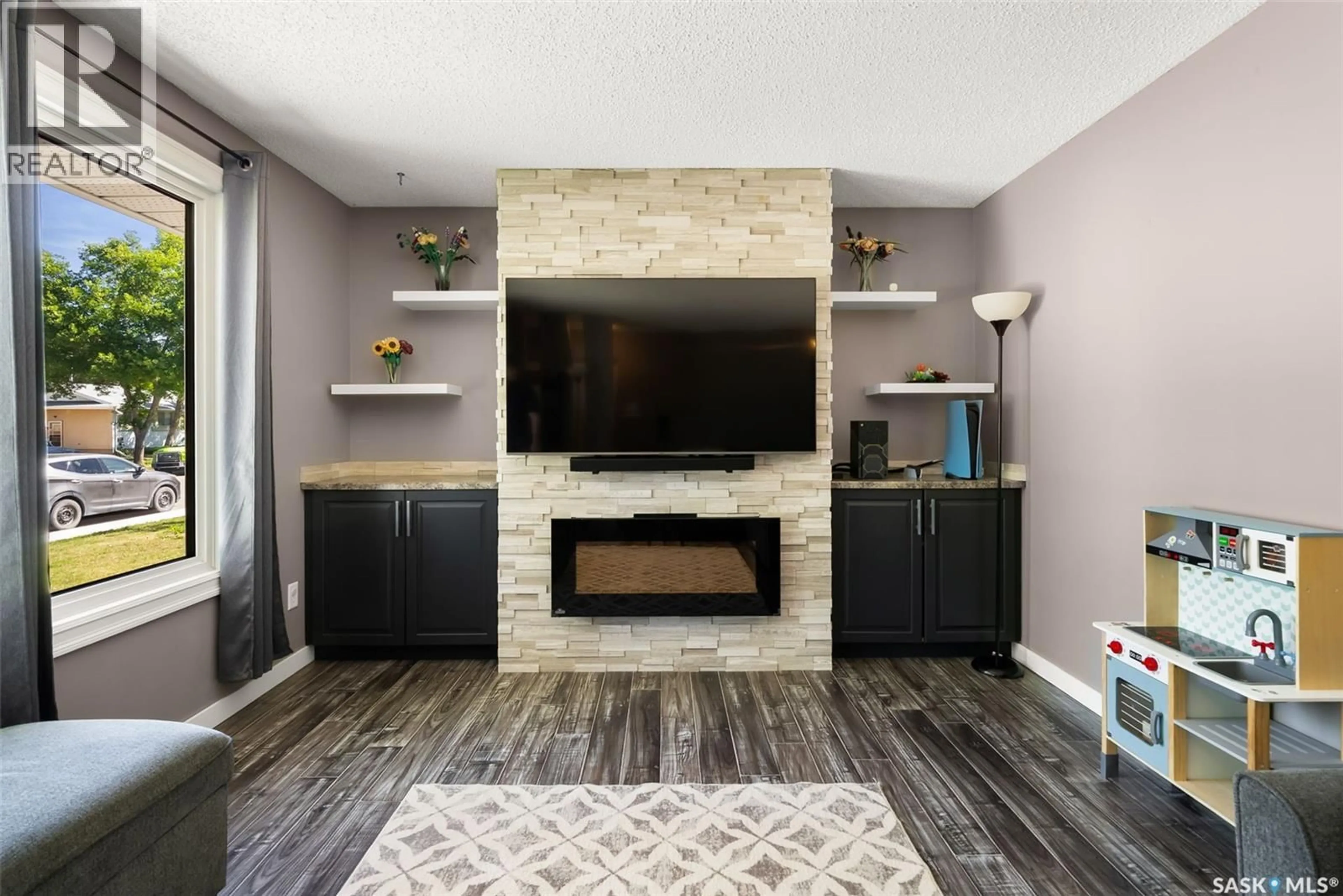 Unknown for 114 MACKENZIE CRESCENT, Regina Saskatchewan S4N5G5