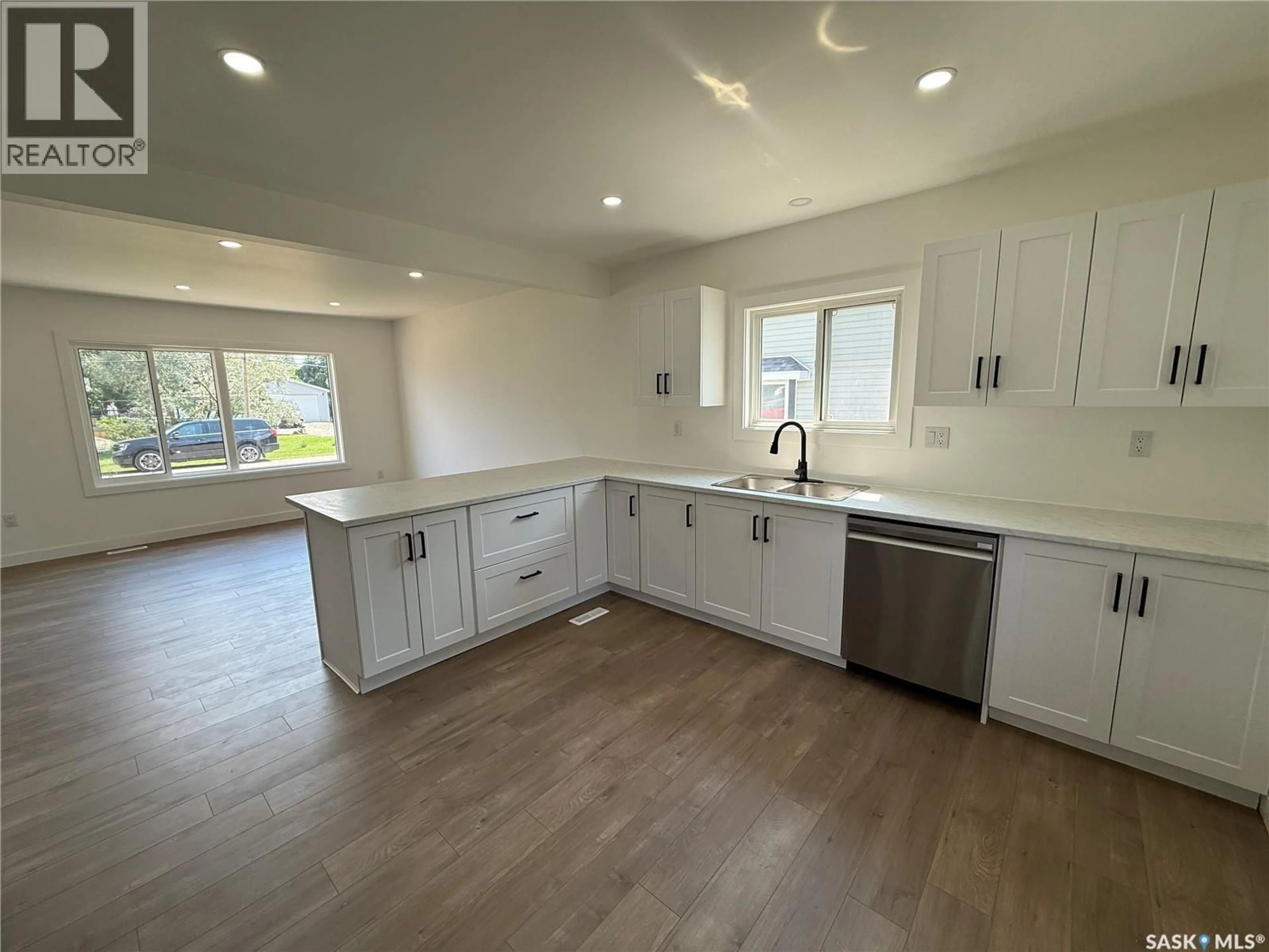 Open concept kitchen, unknown for 223 EISENHOWER STREET, Midale Saskatchewan S0C1S0