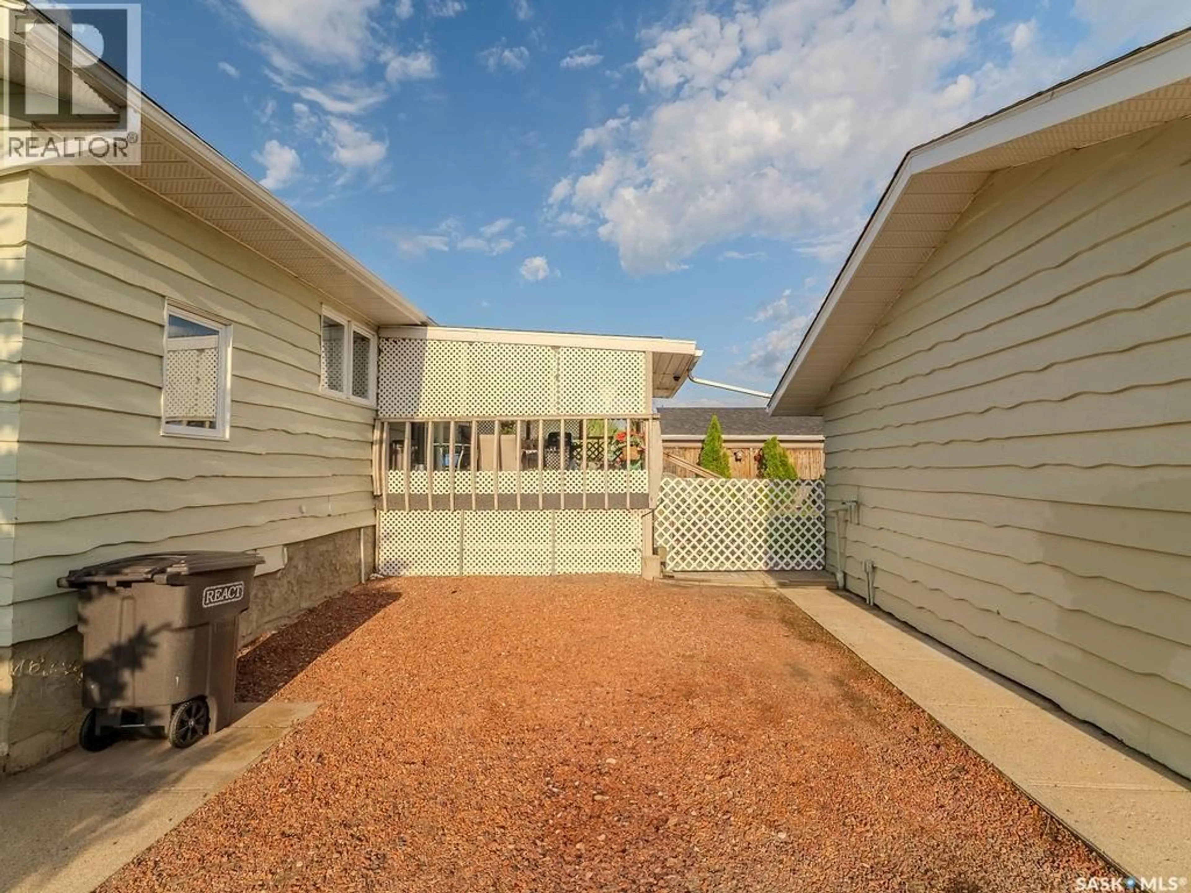 Patio, street for 215 7TH STREET, Wakaw Saskatchewan S0K4P0