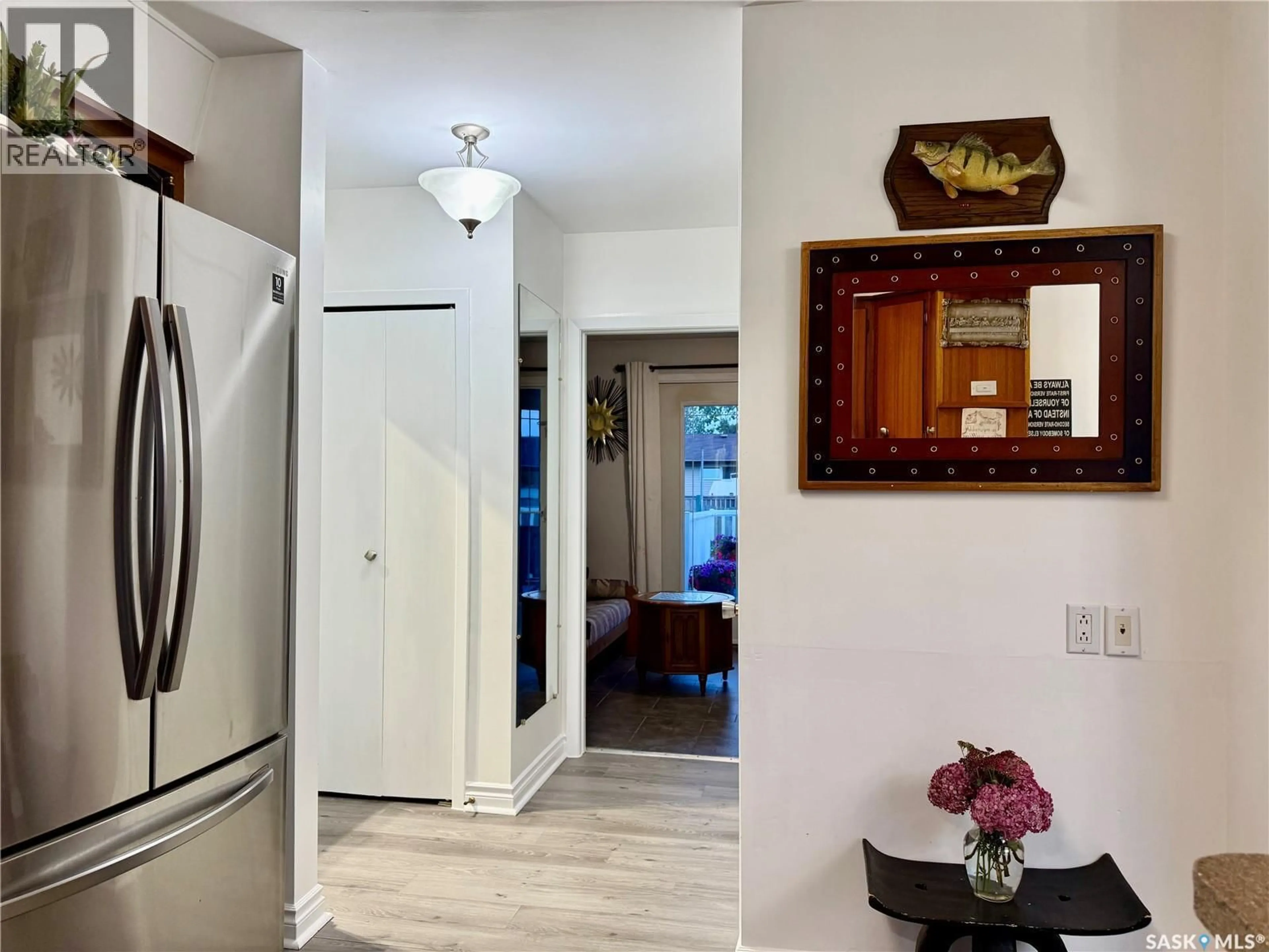 Indoor entryway for 51 KING CRESCENT, Humboldt Saskatchewan S0K2A0
