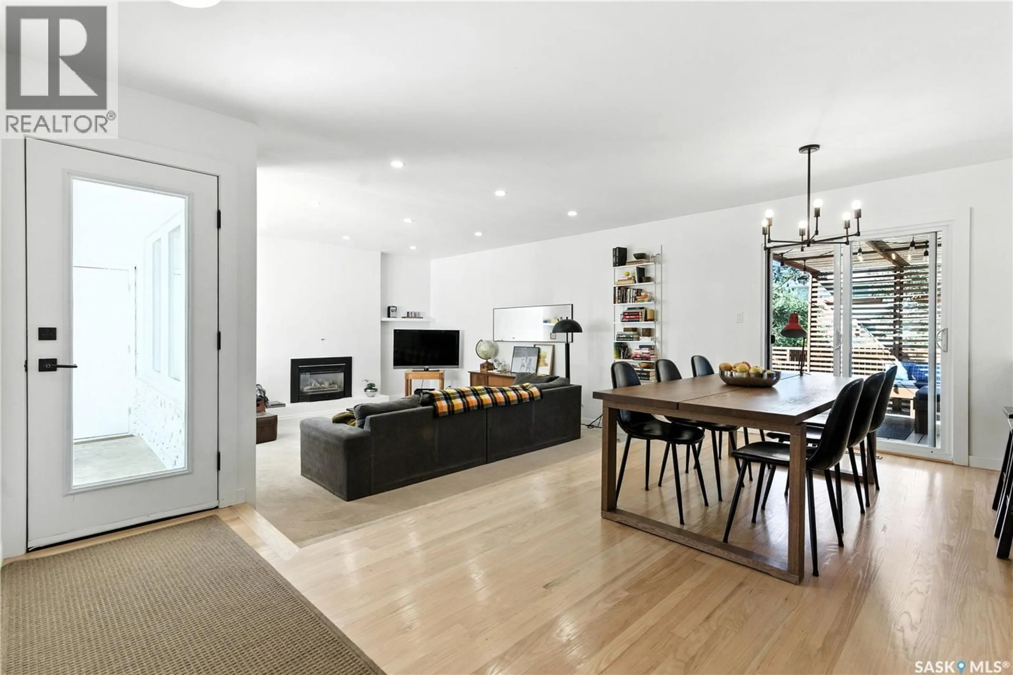 Living room with furniture, unknown for 6 WILKIE ROAD, Regina Saskatchewan S4S5Y2