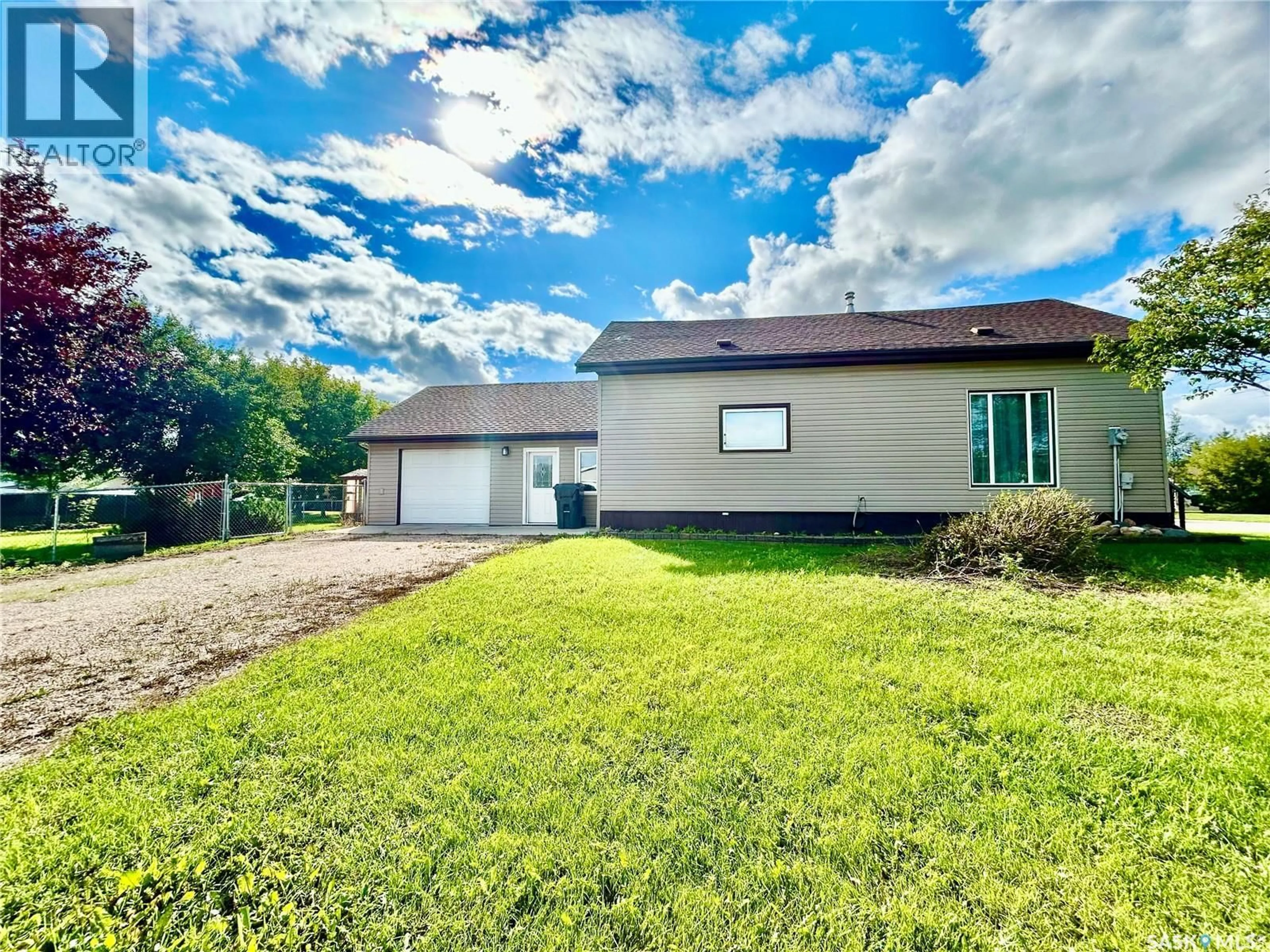 A pic from outside/outdoor area/front of a property/back of a property/a pic from drone, unknown for 2741 POPLAR AVENUE, Carrot River Saskatchewan S0E0L0