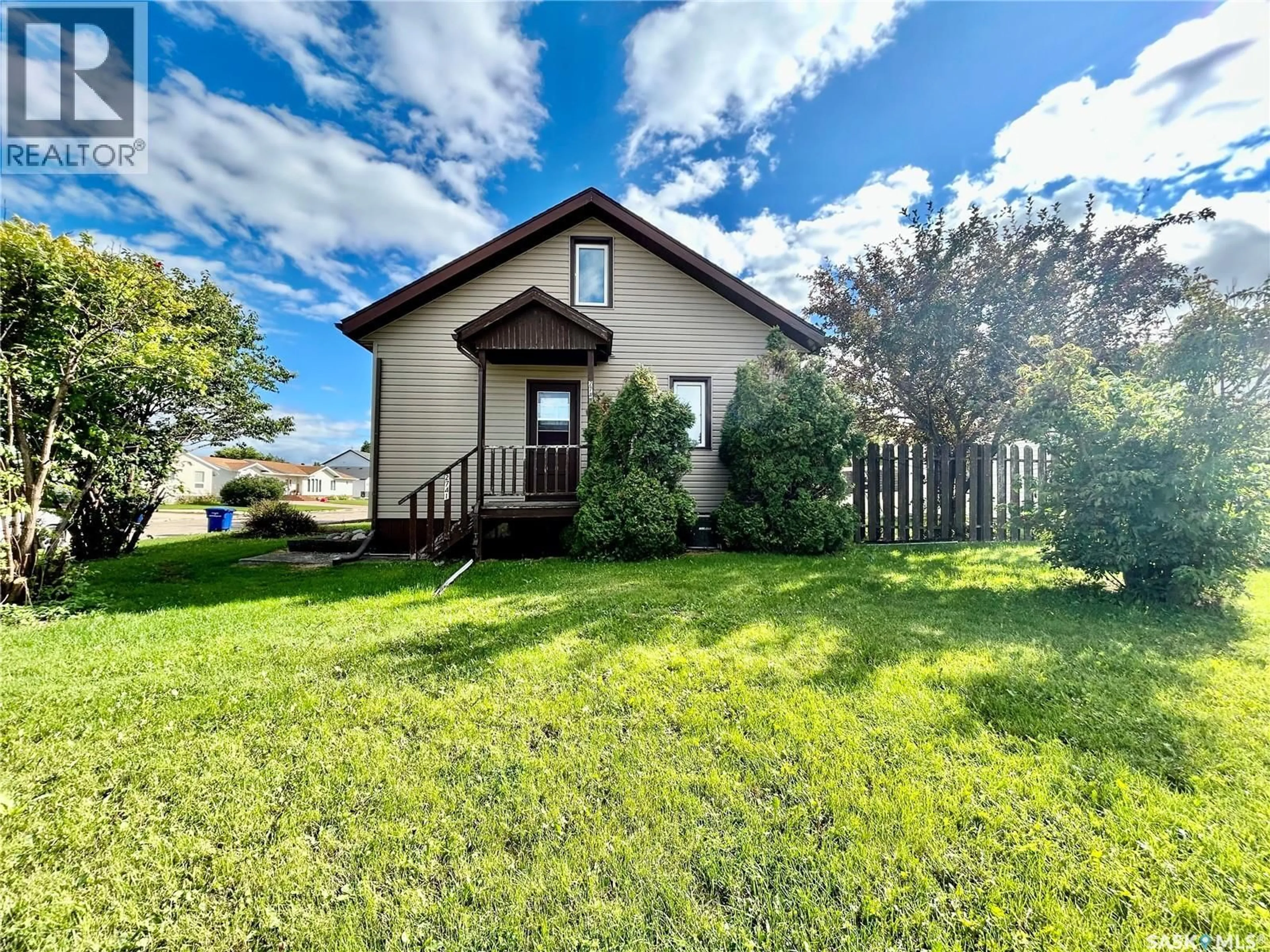 A pic from outside/outdoor area/front of a property/back of a property/a pic from drone, unknown for 2741 POPLAR AVENUE, Carrot River Saskatchewan S0E0L0