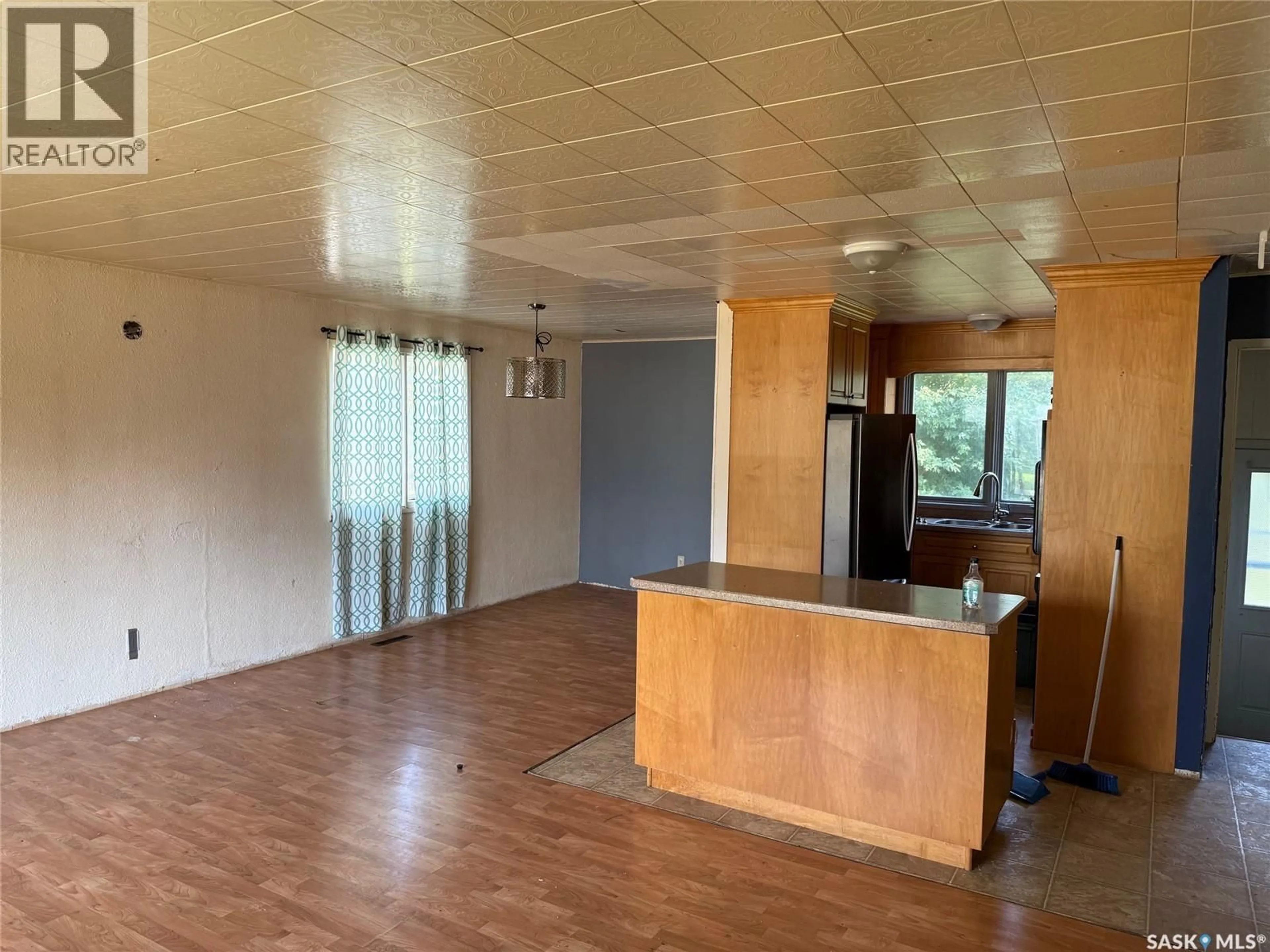 A pic of a room for 210 TIREE STREET, Colonsay Saskatchewan S0K0Z0