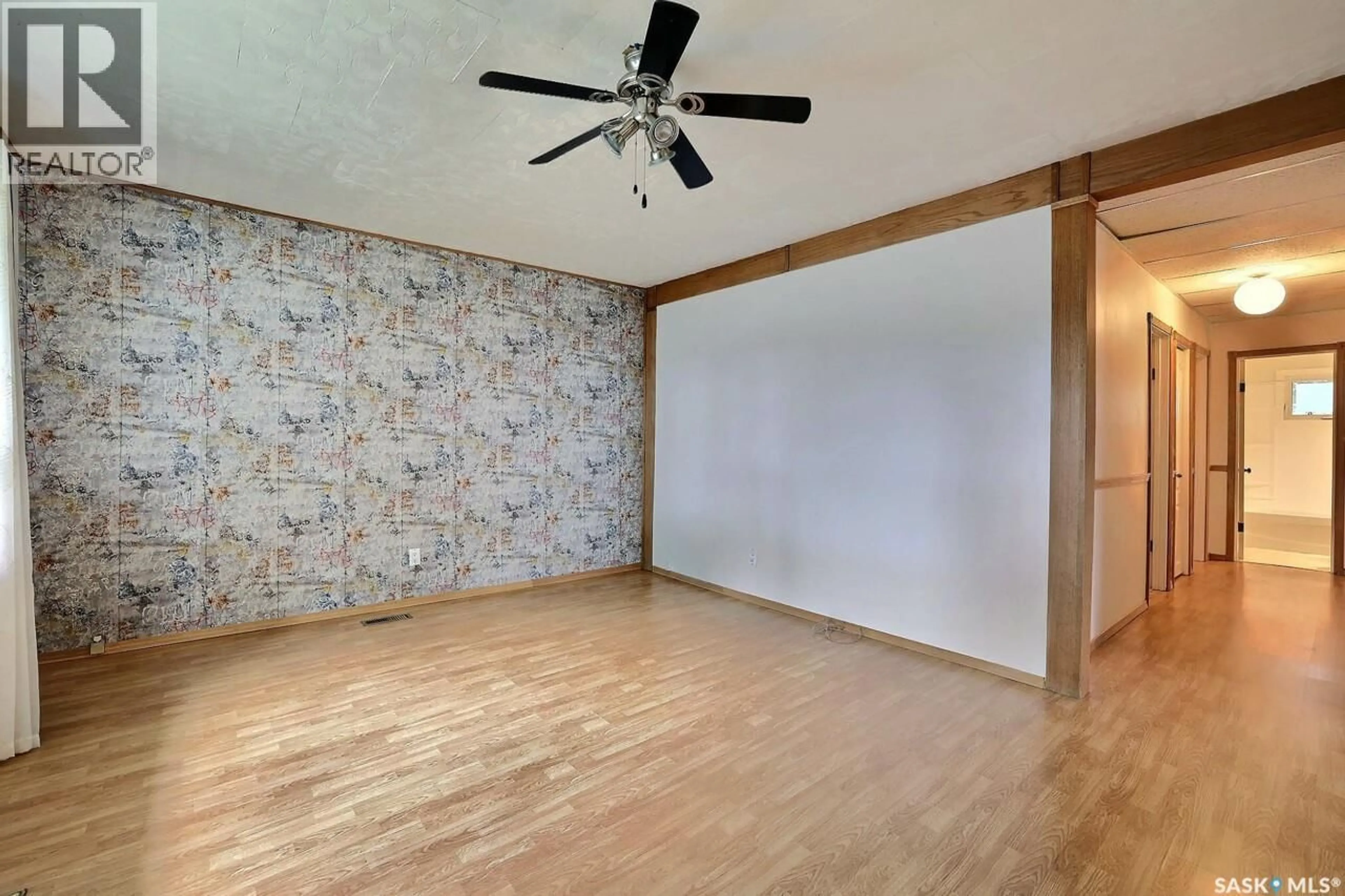 A pic of a room for 1335 EDWARD STREET, Regina Saskatchewan S4T4M7