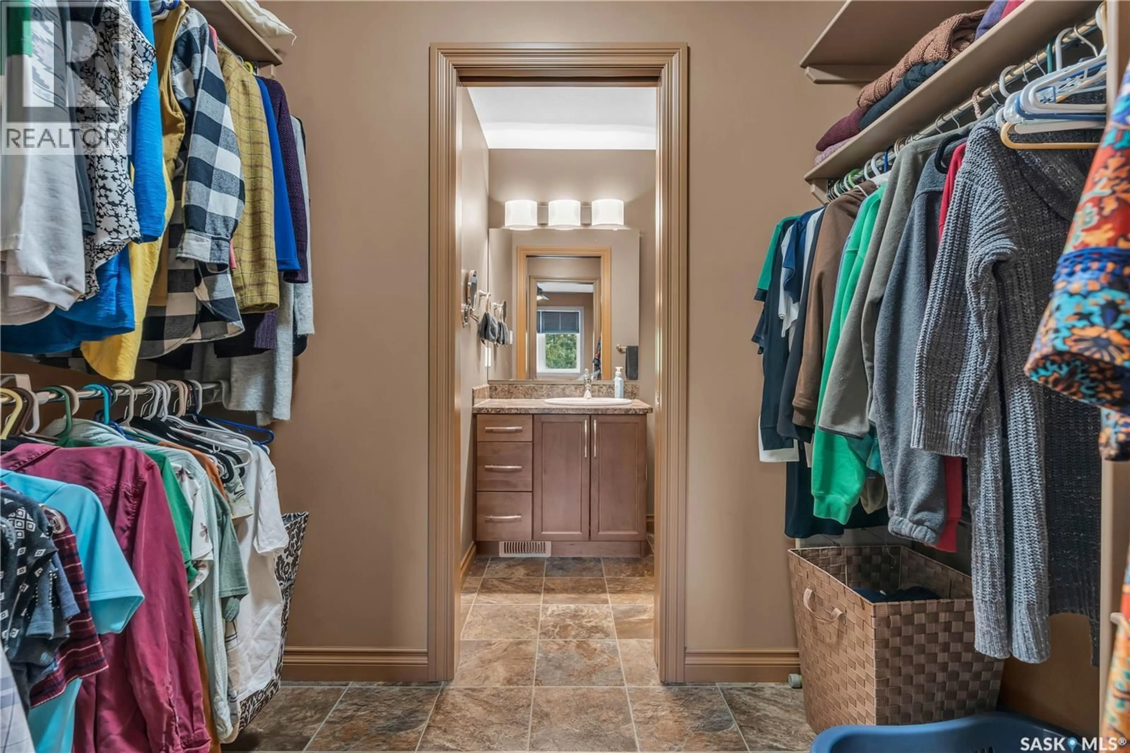 Storage room or clothes room or walk-in closet for 4541 2ND AVENUE, Regina Saskatchewan S4T0P7