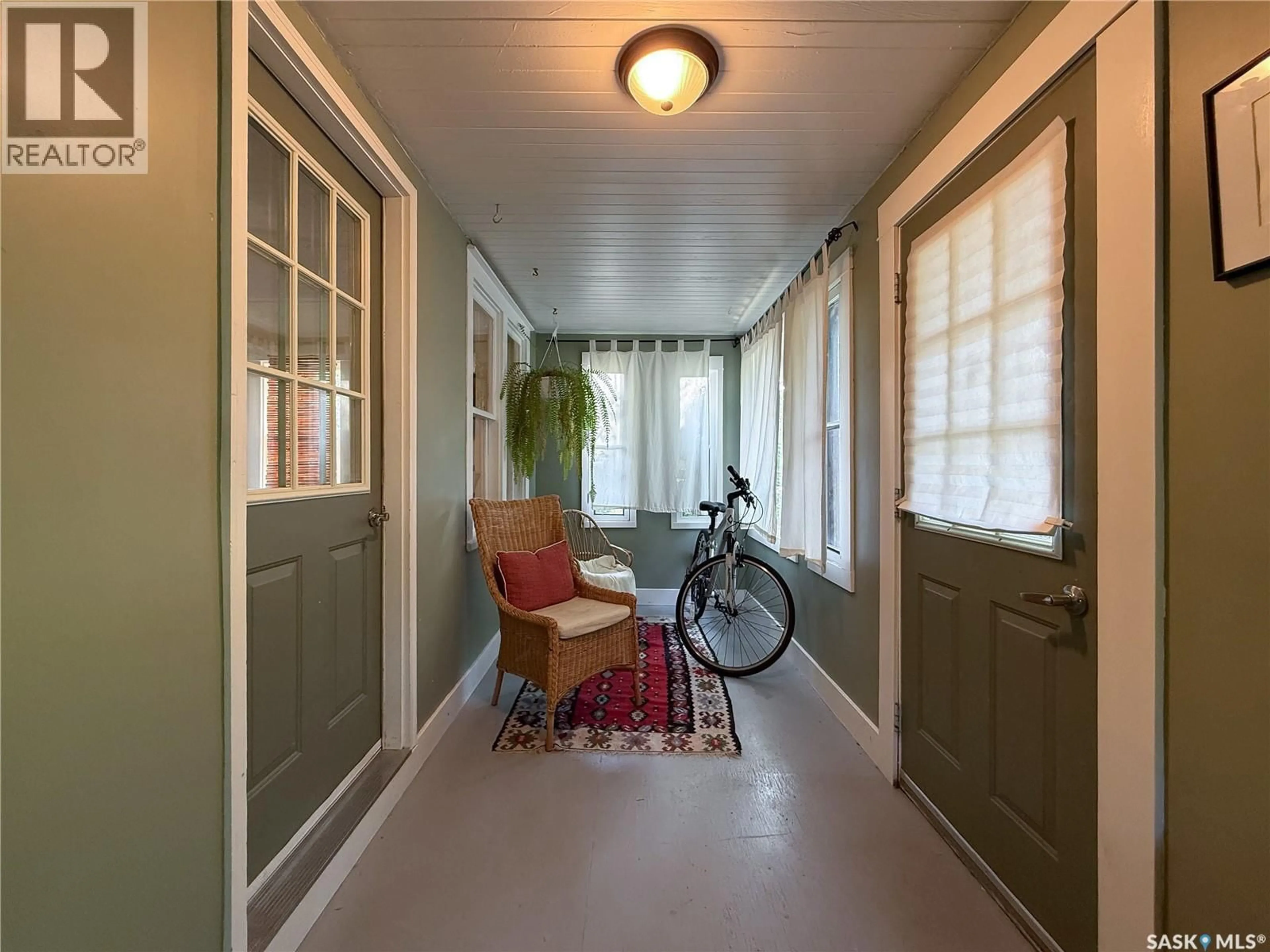 Indoor entryway for 137 FIR AVENUE, Eastend Saskatchewan S0N0T0