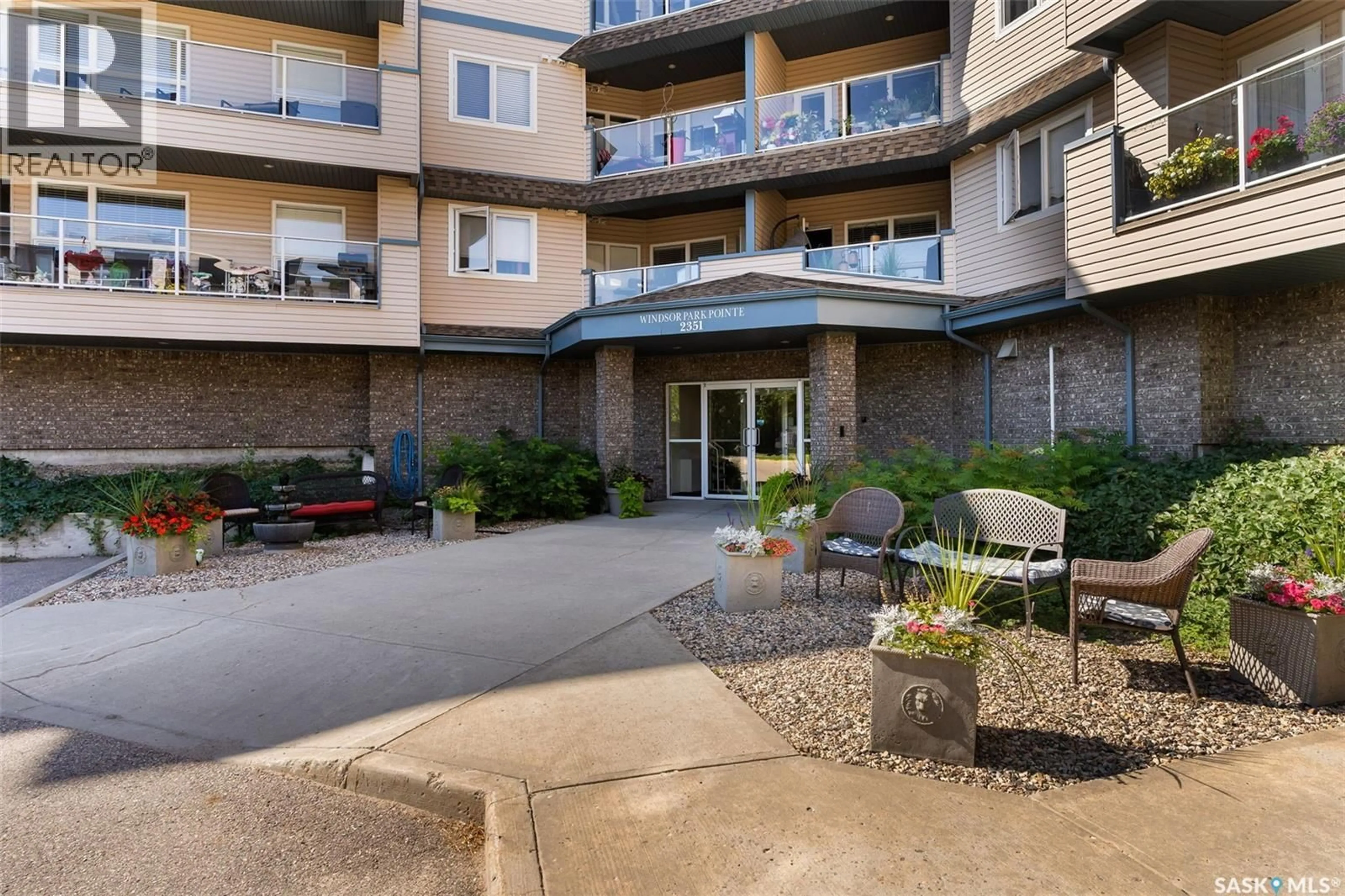 Patio, unknown for 303 - 2351 WINDSOR PARK ROAD, Regina Saskatchewan S4V1N4