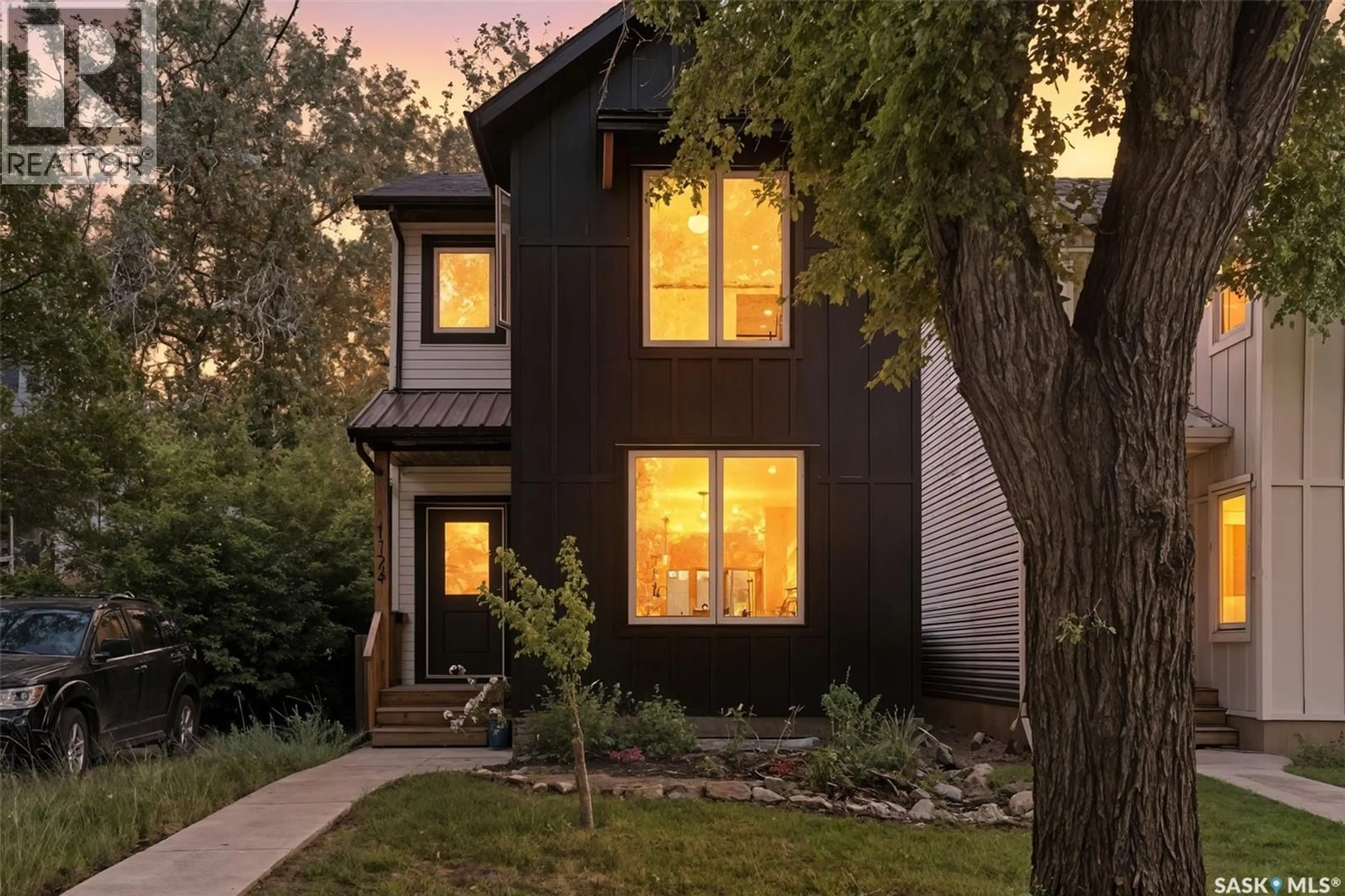 Home with brick exterior material, street for 1124 9TH STREET, Saskatoon Saskatchewan S7H0N4