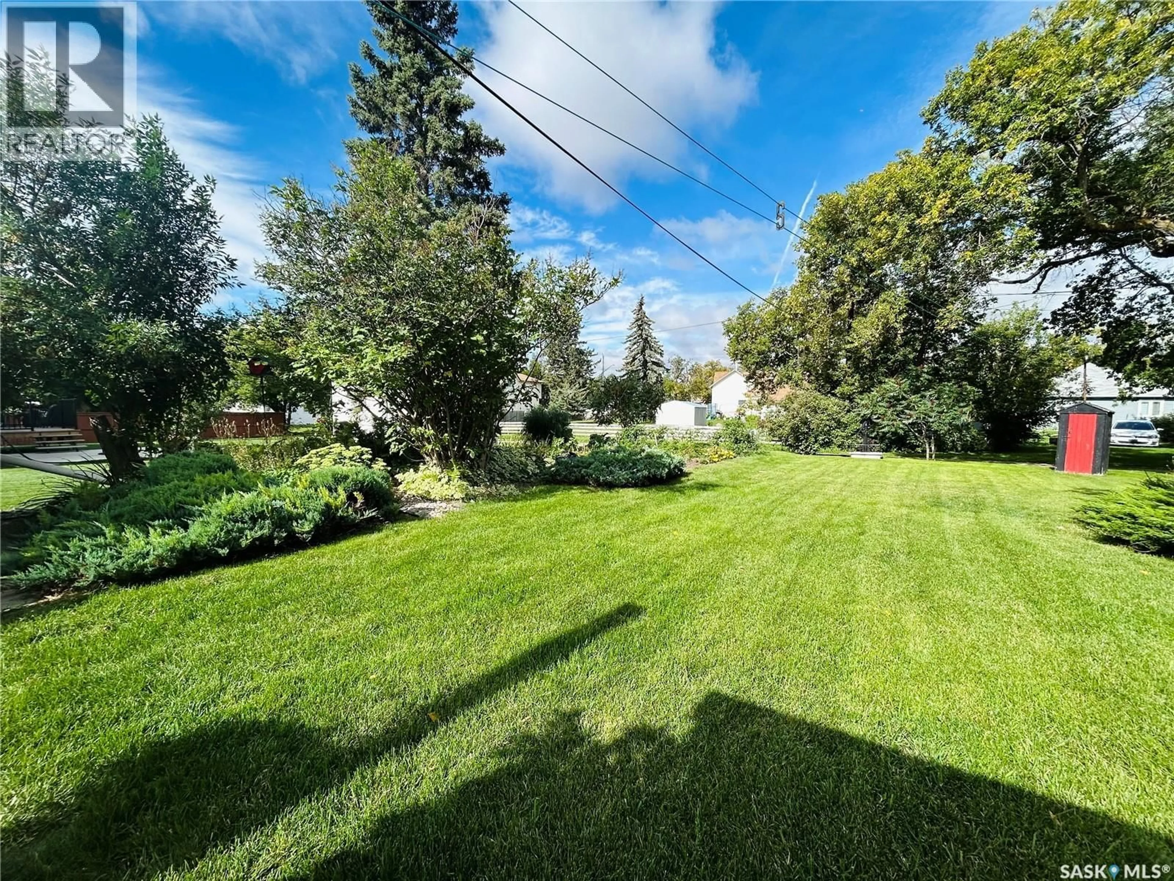 A pic from outside/outdoor area/front of a property/back of a property/a pic from drone, unknown for 314 4TH AVENUE, Wapella Saskatchewan S0G4Z0