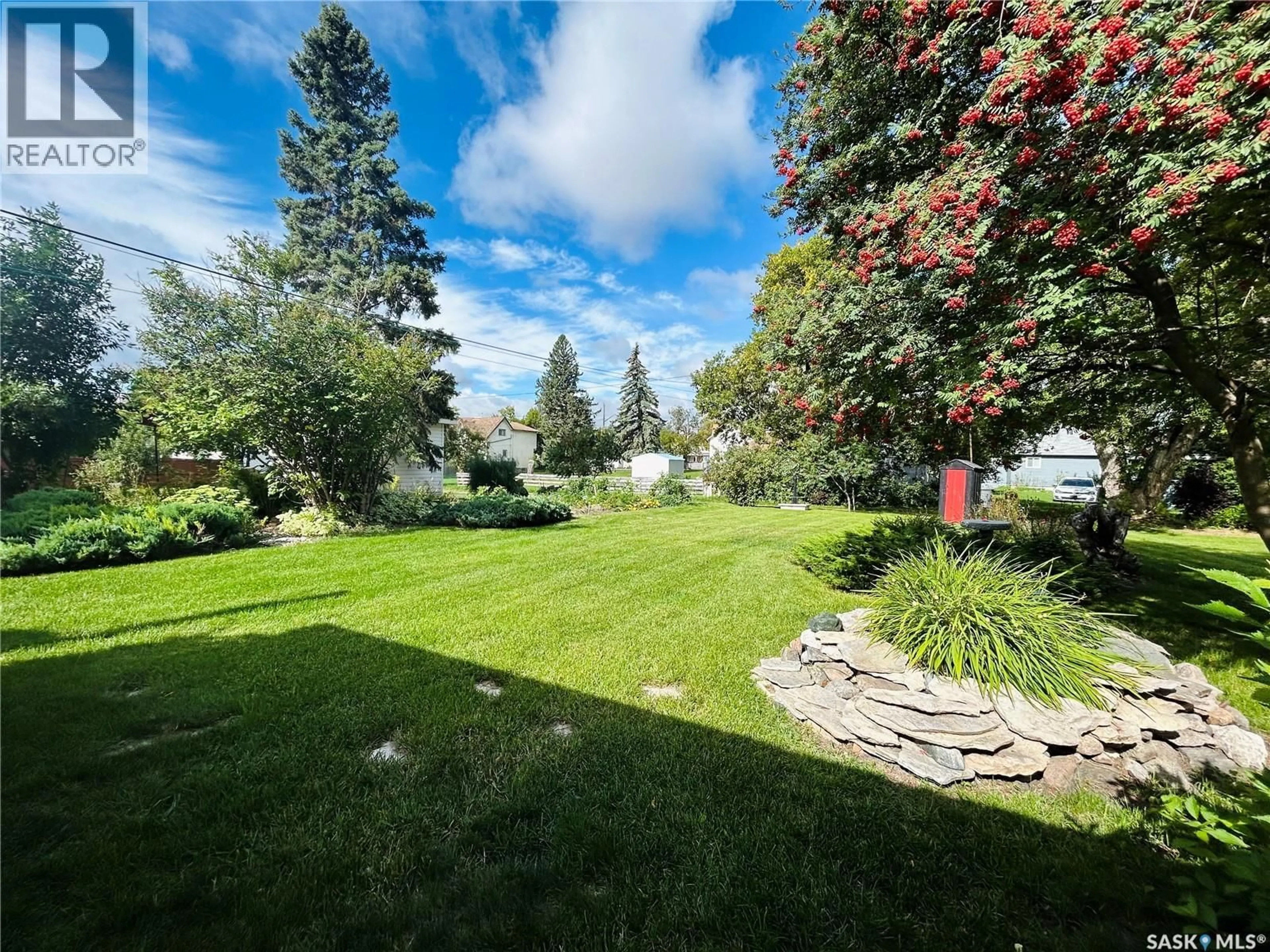 A pic from outside/outdoor area/front of a property/back of a property/a pic from drone, unknown for 314 4TH AVENUE, Wapella Saskatchewan S0G4Z0