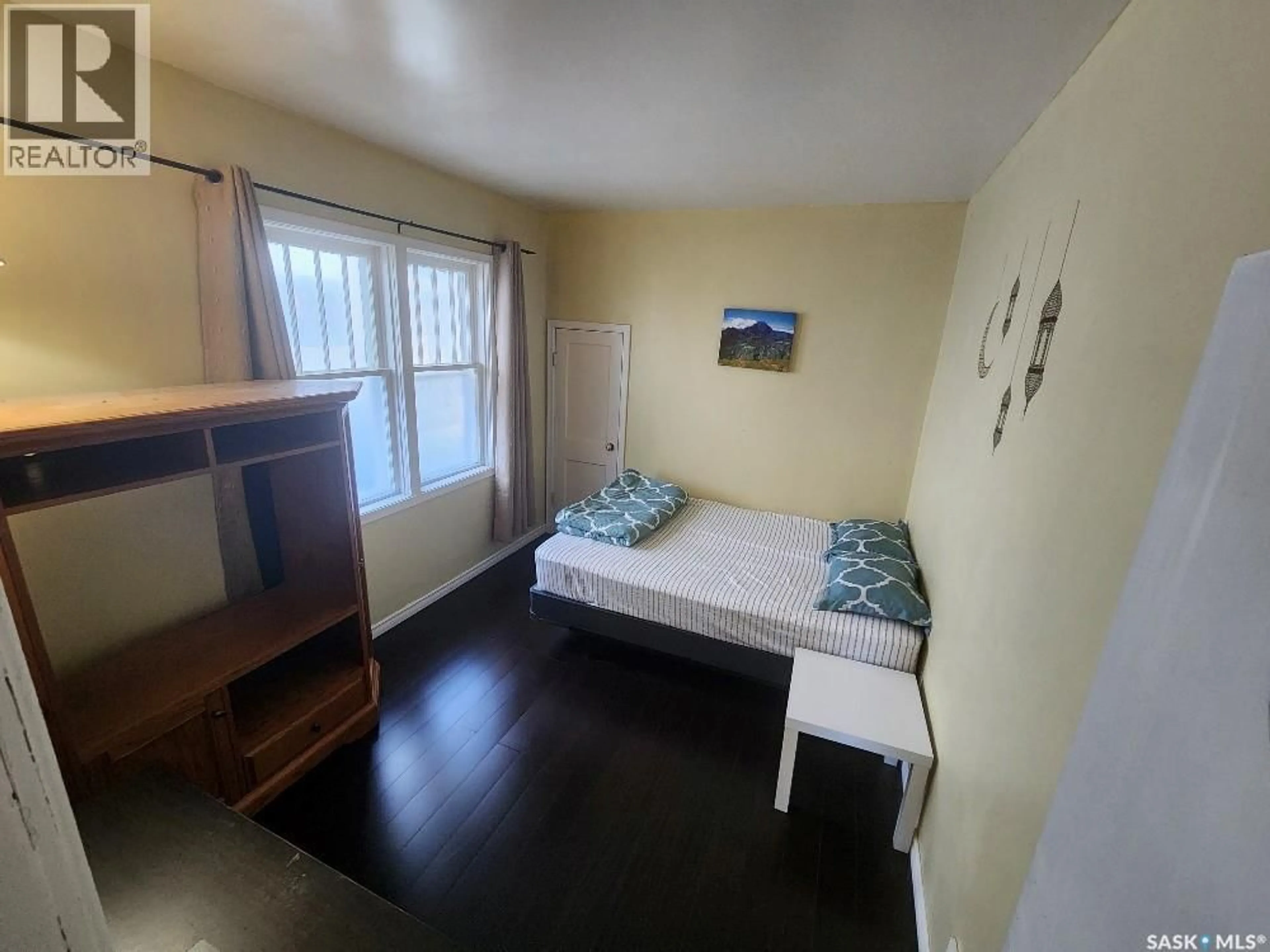A pic of a room for 3303 DEWDNEY AVENUE, Regina Saskatchewan S4T0Y9