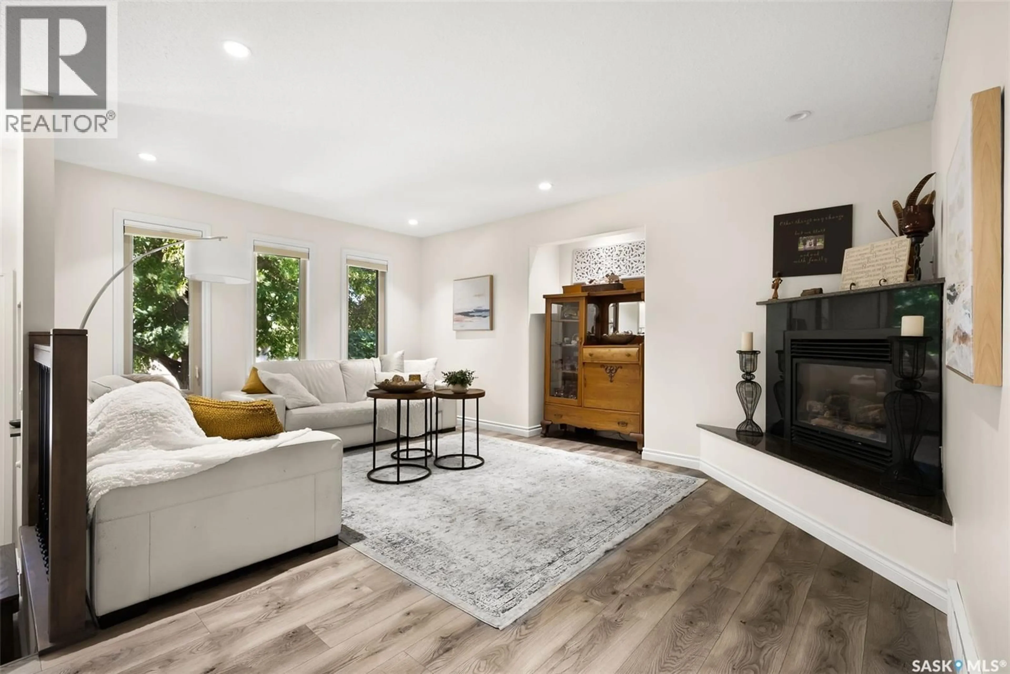 Living room with furniture, unknown for E - 3339 BLOORE BAY, Regina Saskatchewan S4N6Z3