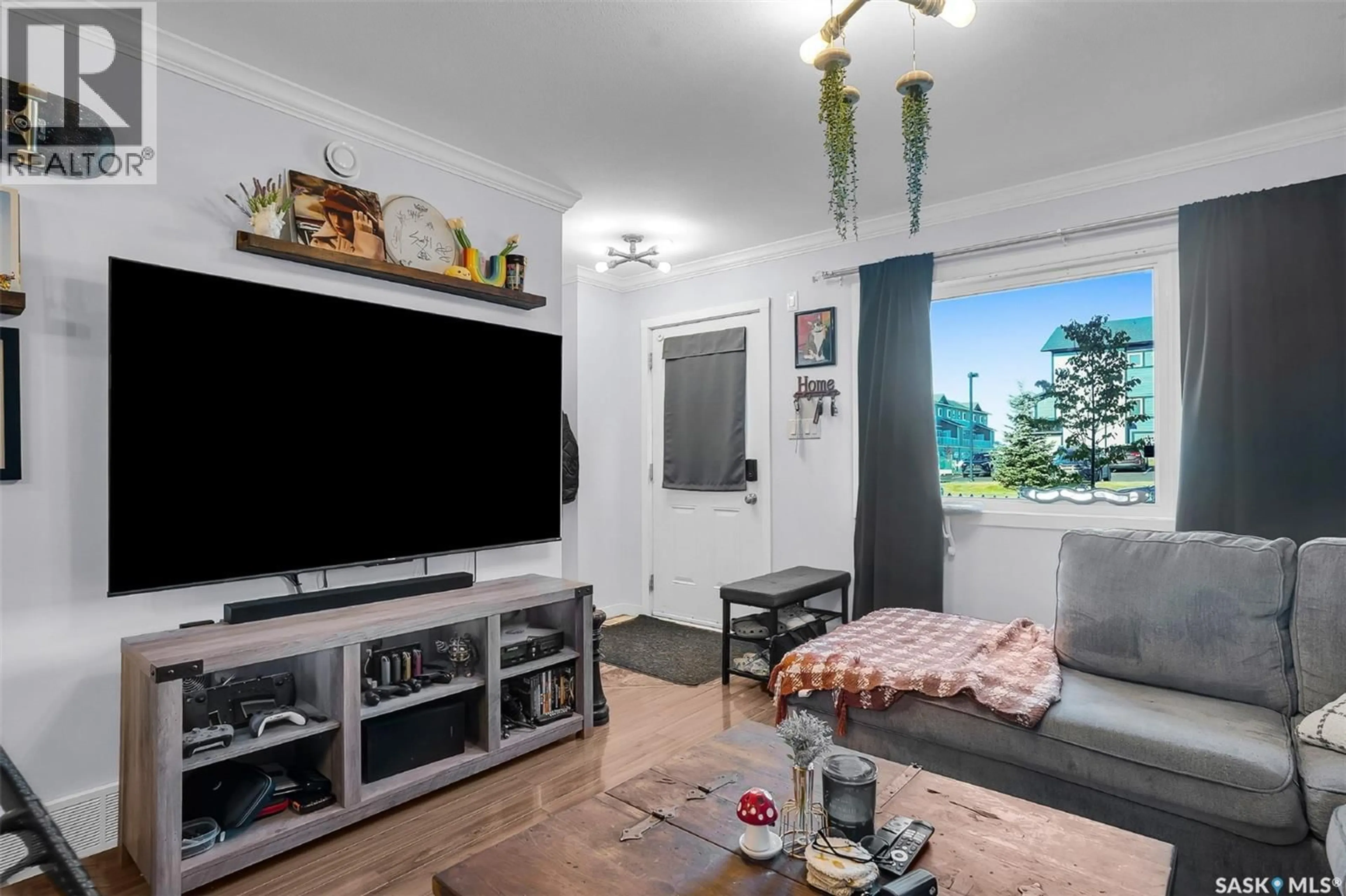 Unknown for 266 250 AKHTAR BEND, Saskatoon Saskatchewan S7W0W4