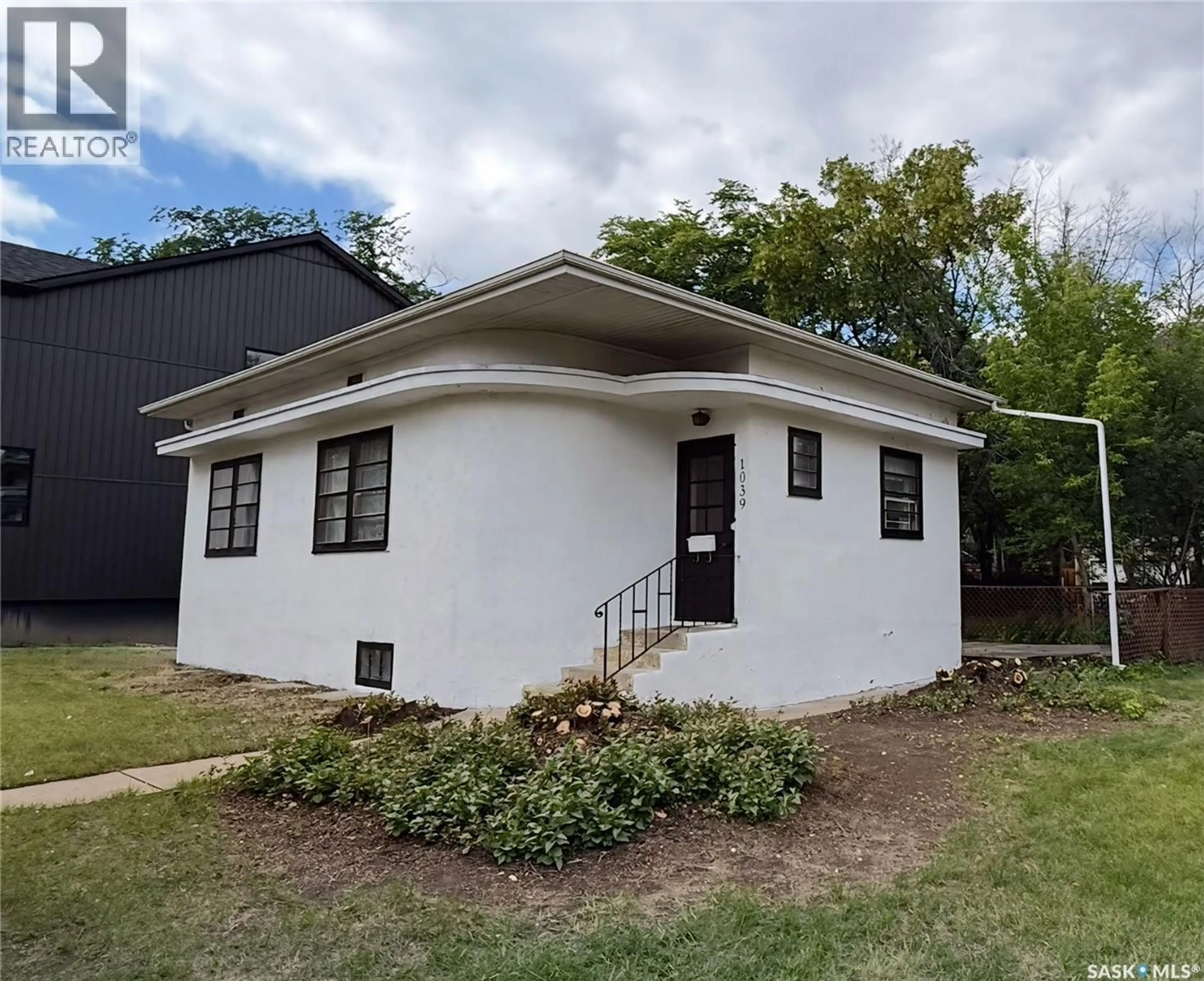 Unknown for 1039 MAIN STREET, Saskatoon Saskatchewan S7H0K8