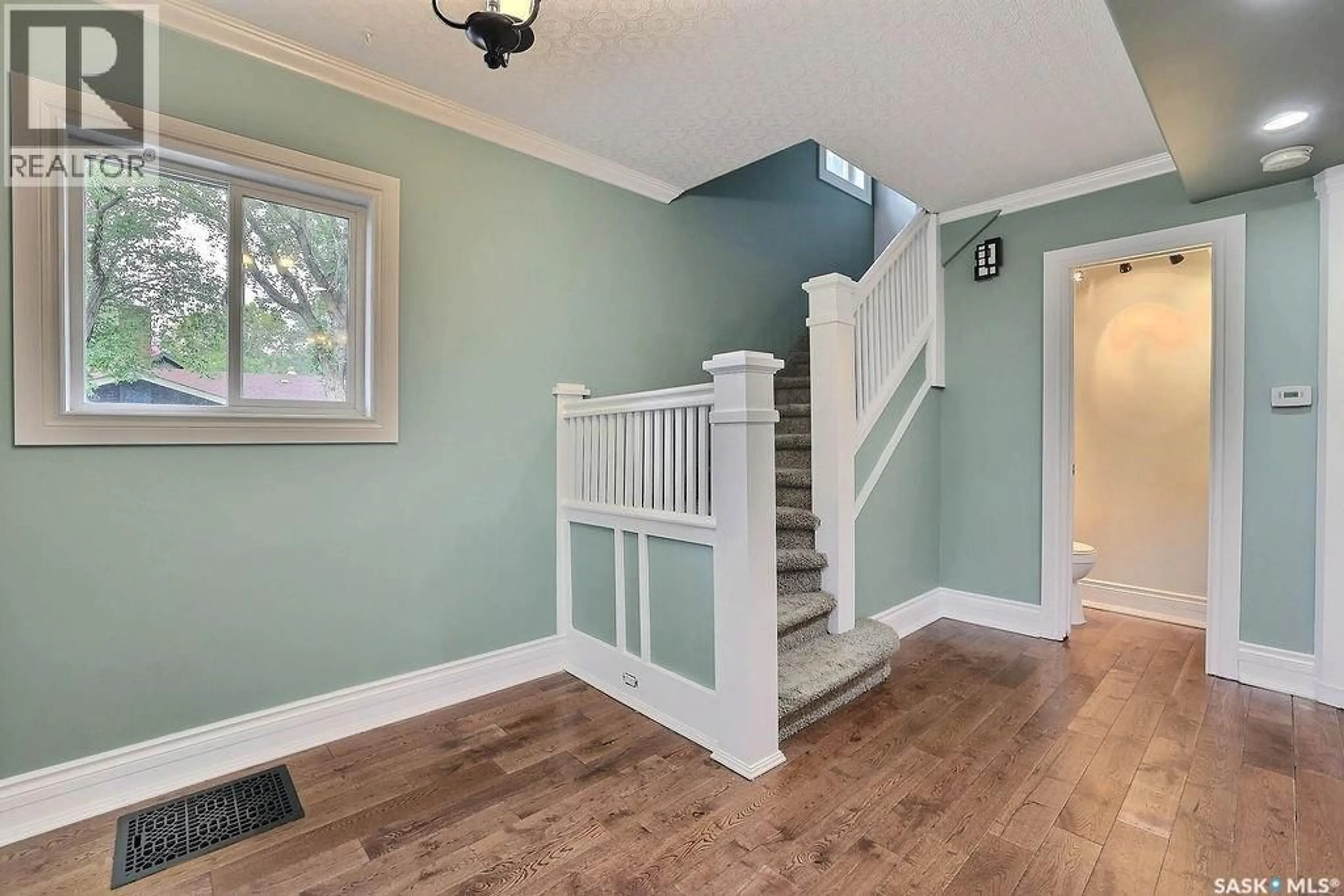 Unknown for 936 COLLEGE AVENUE, Regina Saskatchewan S4N0Y3