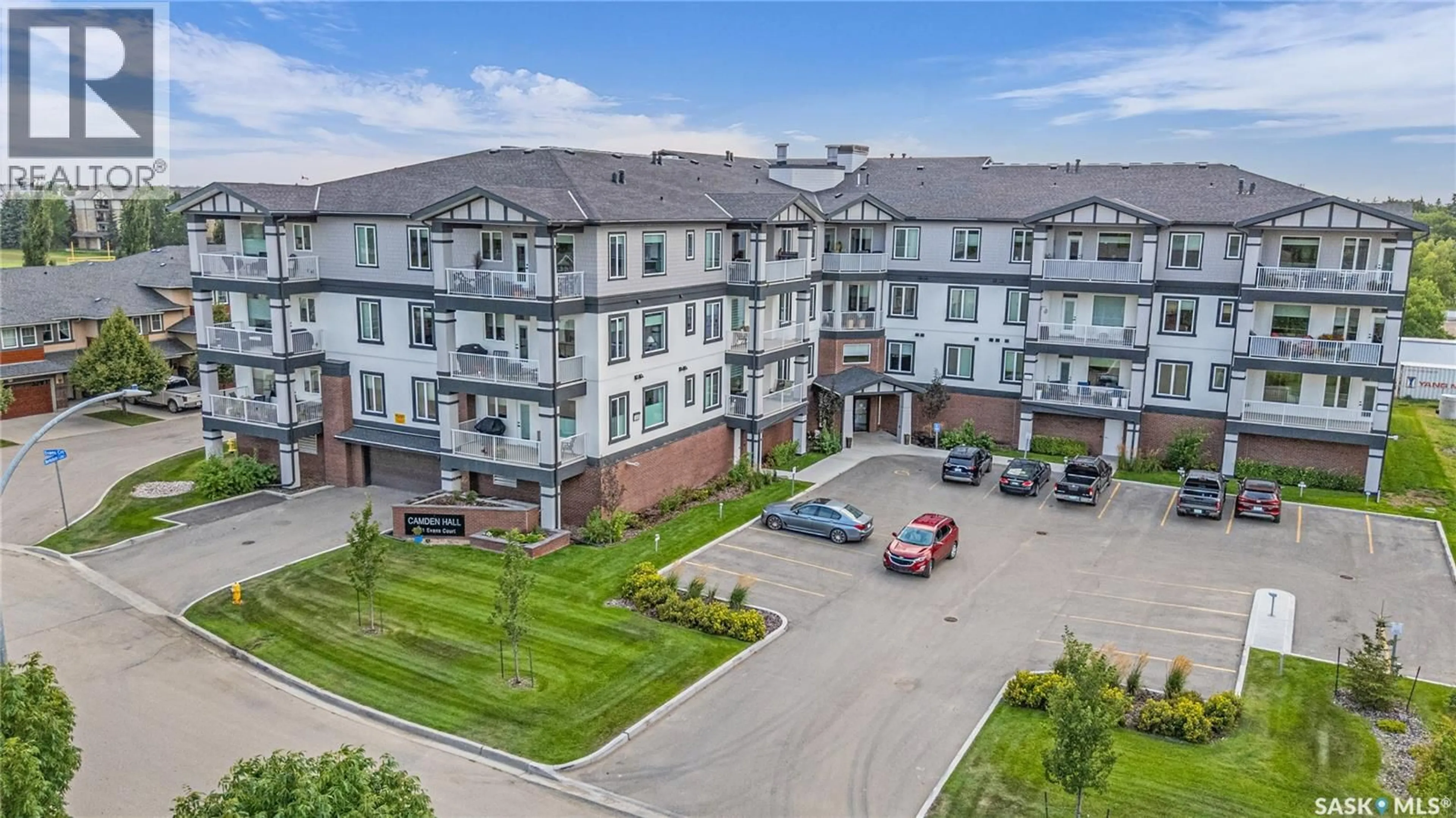 A pic from outside/outdoor area/front of a property/back of a property/a pic from drone, building for 3581 - 201 EVANS COURT, Regina Saskatchewan S4S7A3