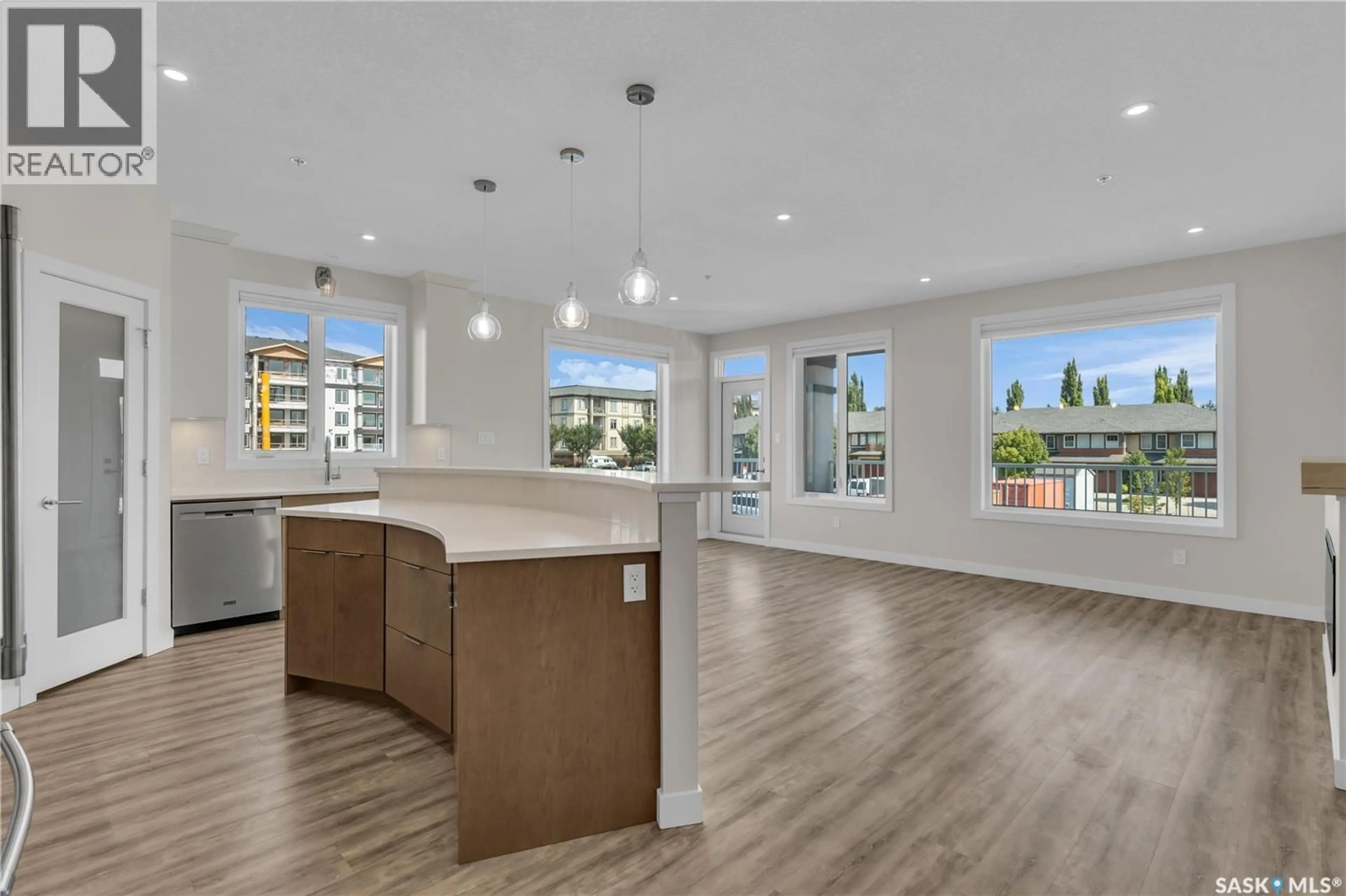 Open concept kitchen, unknown for 3581 - 201 EVANS COURT, Regina Saskatchewan S4S7A3