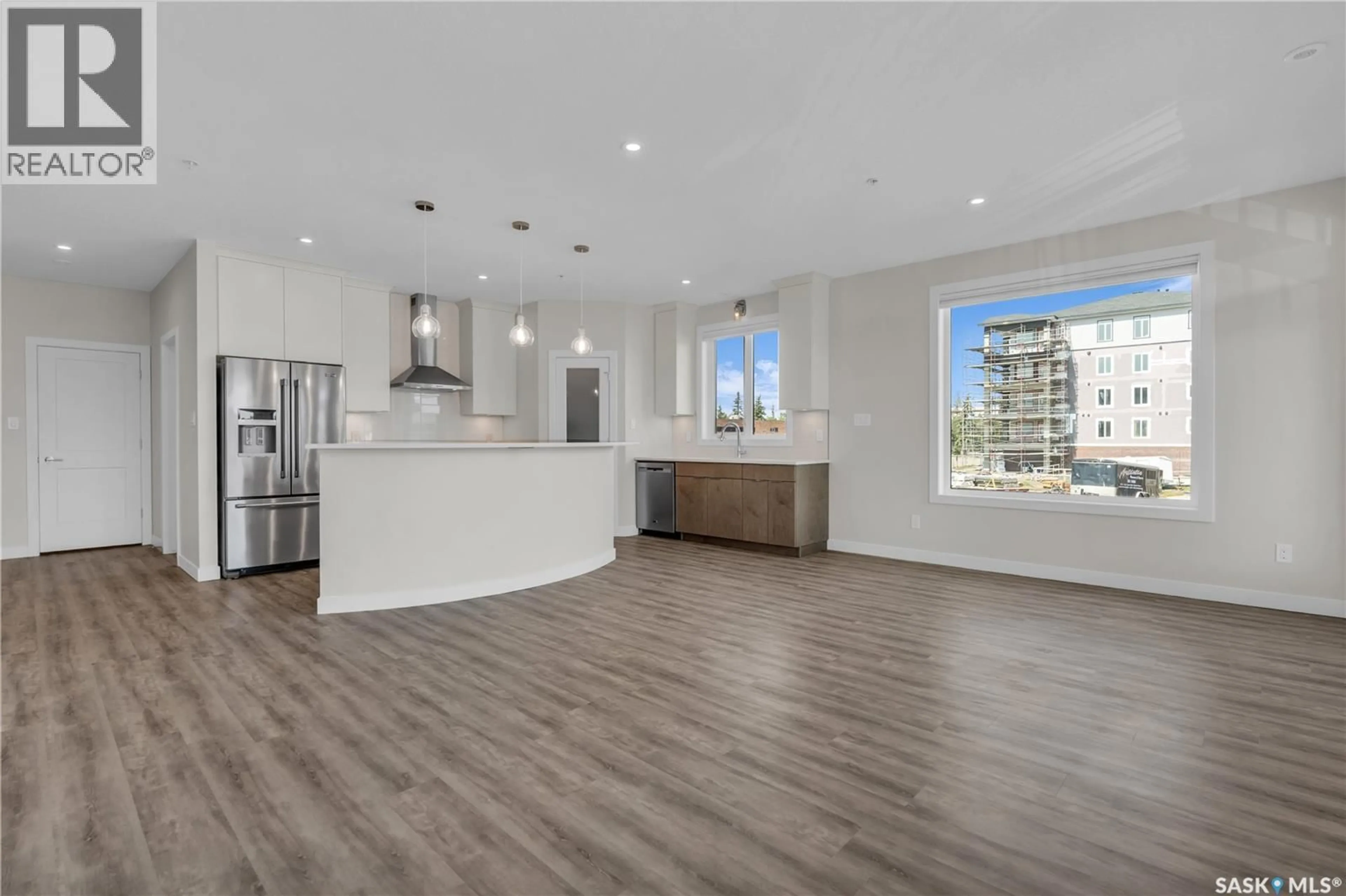 Open concept kitchen, unknown for 3581 - 201 EVANS COURT, Regina Saskatchewan S4S7A3
