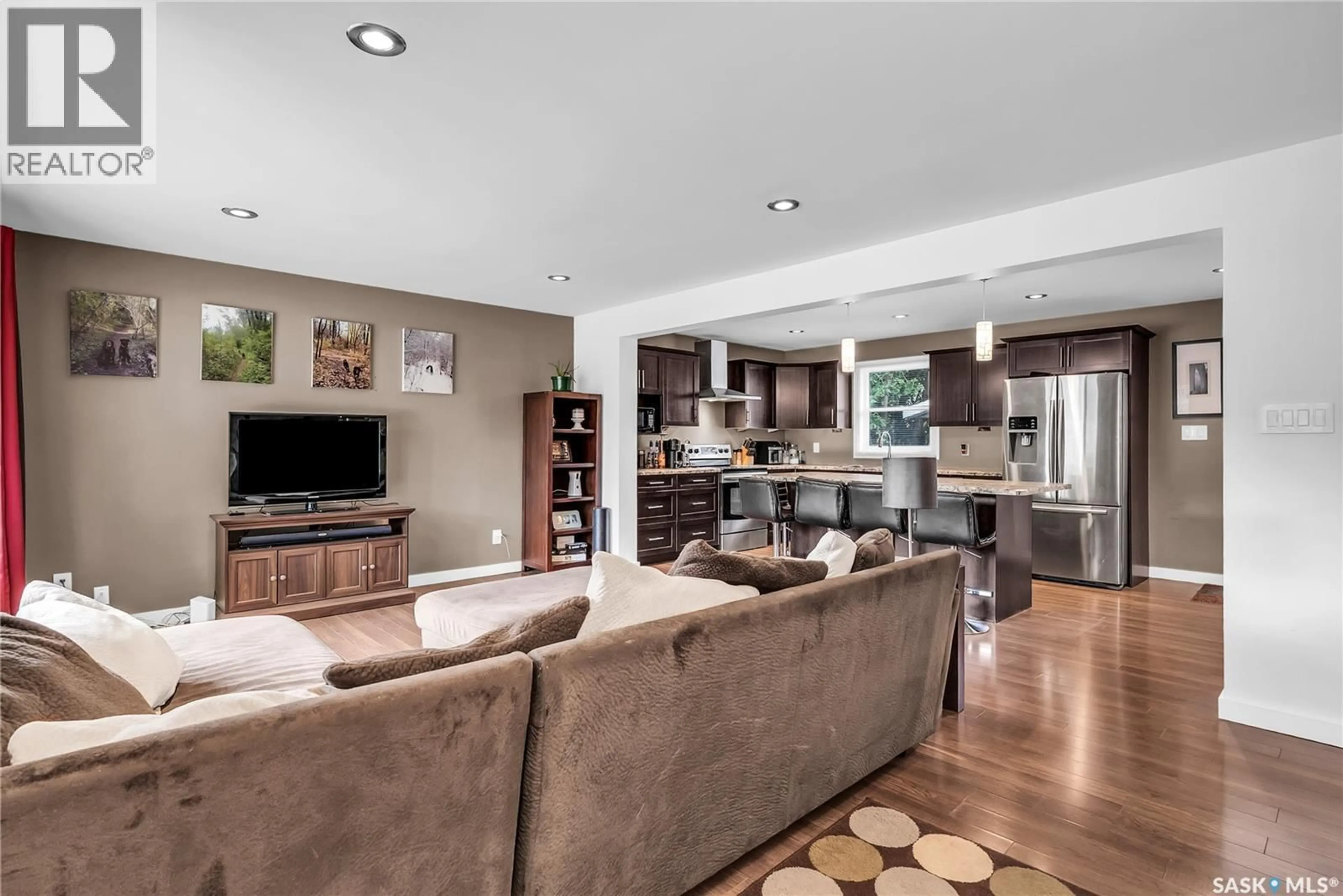 Open concept kitchen, unknown for 311 HILLIARD STREET, Saskatoon Saskatchewan S7J0E5