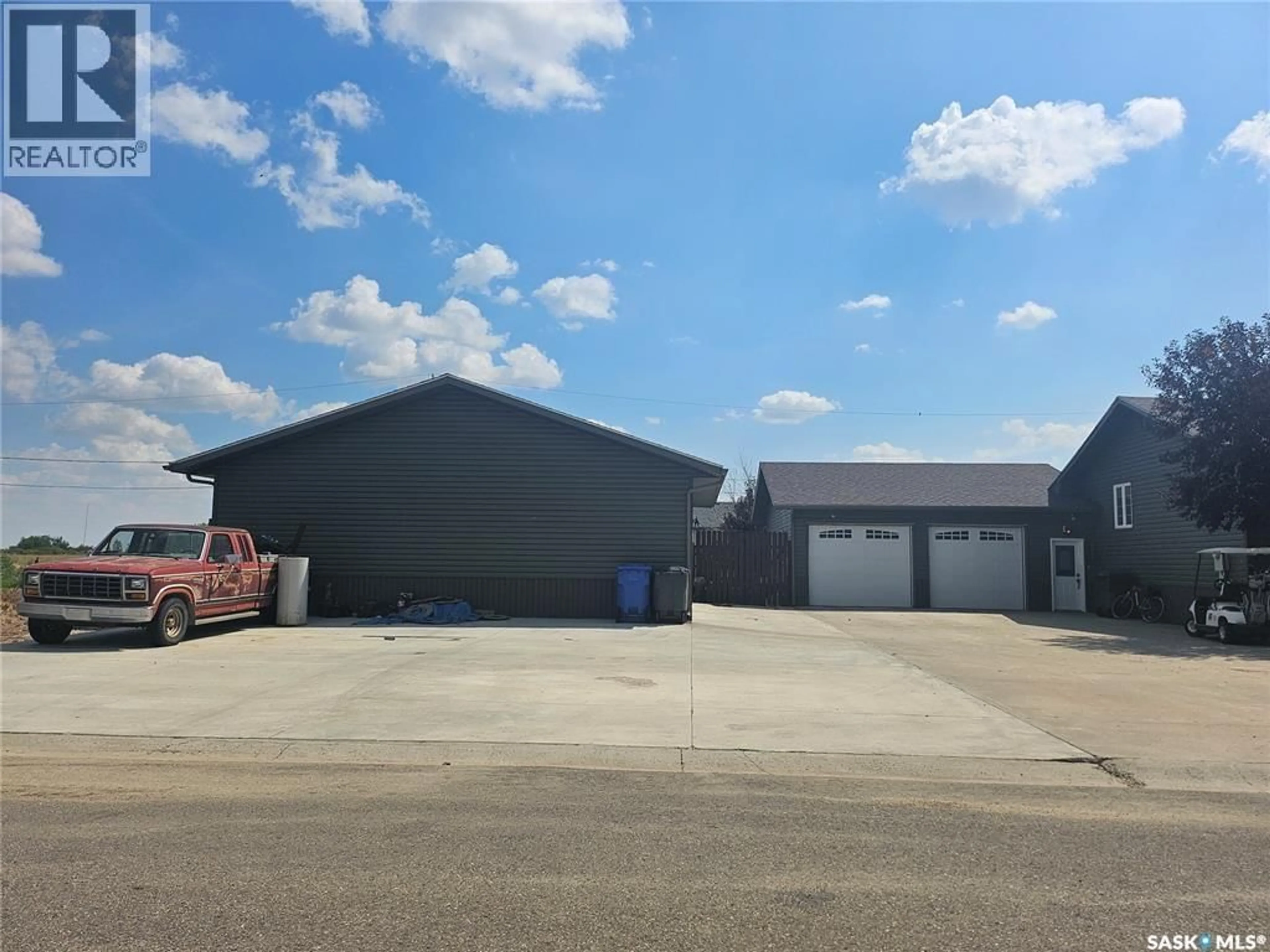 Unknown for 406 FIRST AVENUE, Lampman Saskatchewan S0C1N0