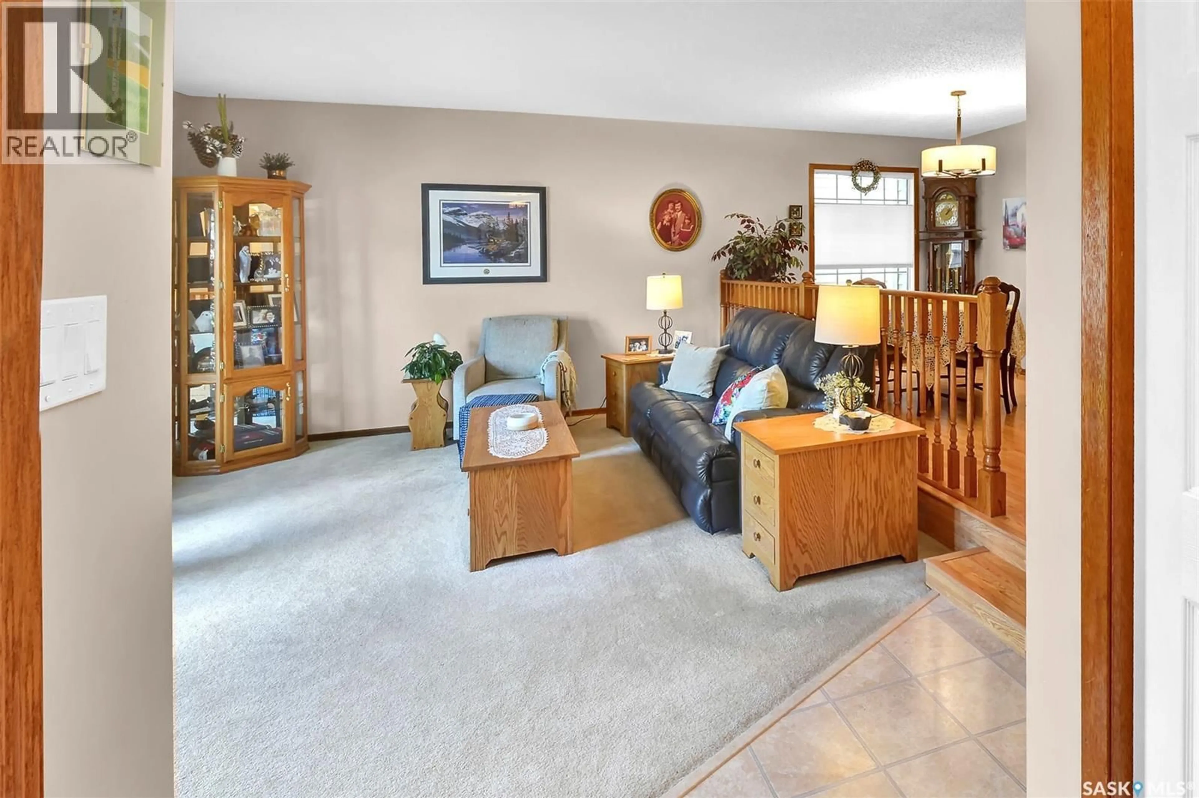 Living room with furniture, unknown for 115 GIRGULIS CRESCENT, Saskatoon Saskatchewan S7K6W8
