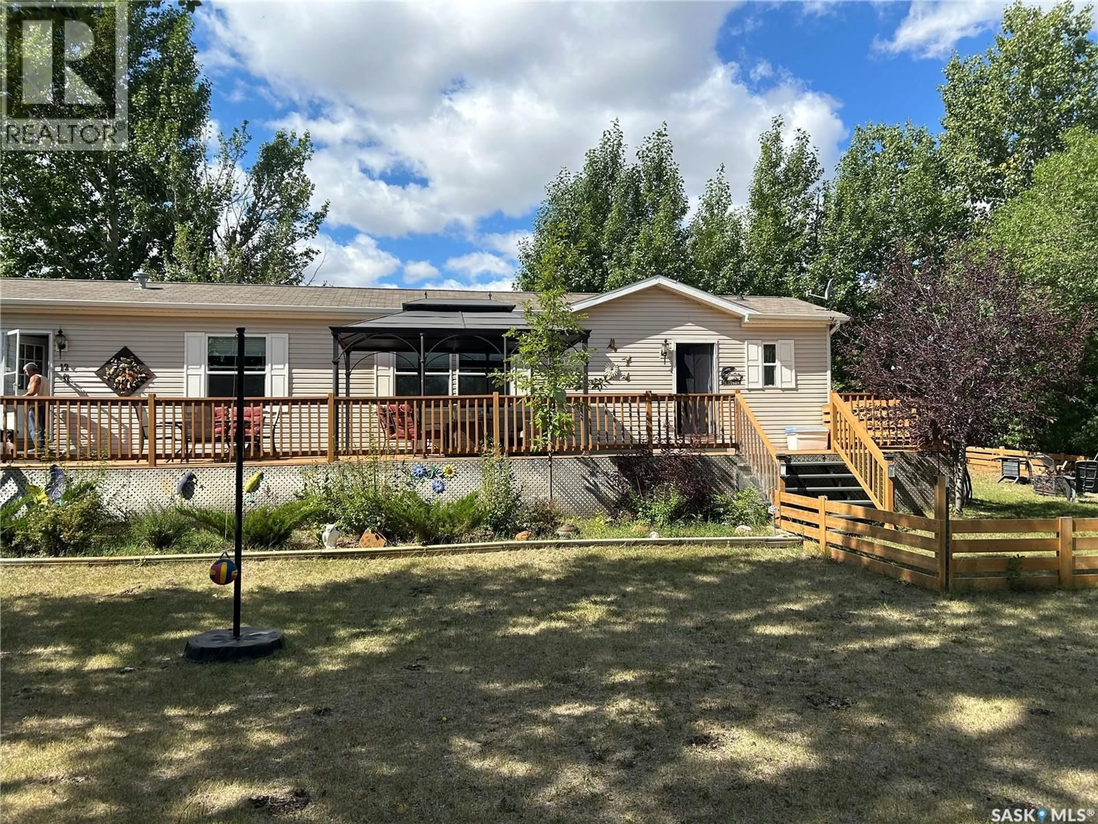 A pic from outside/outdoor area/front of a property/back of a property/a pic from drone, unknown for 12 DOVE DRIVE, Glen Harbour Saskatchewan S0G4L0