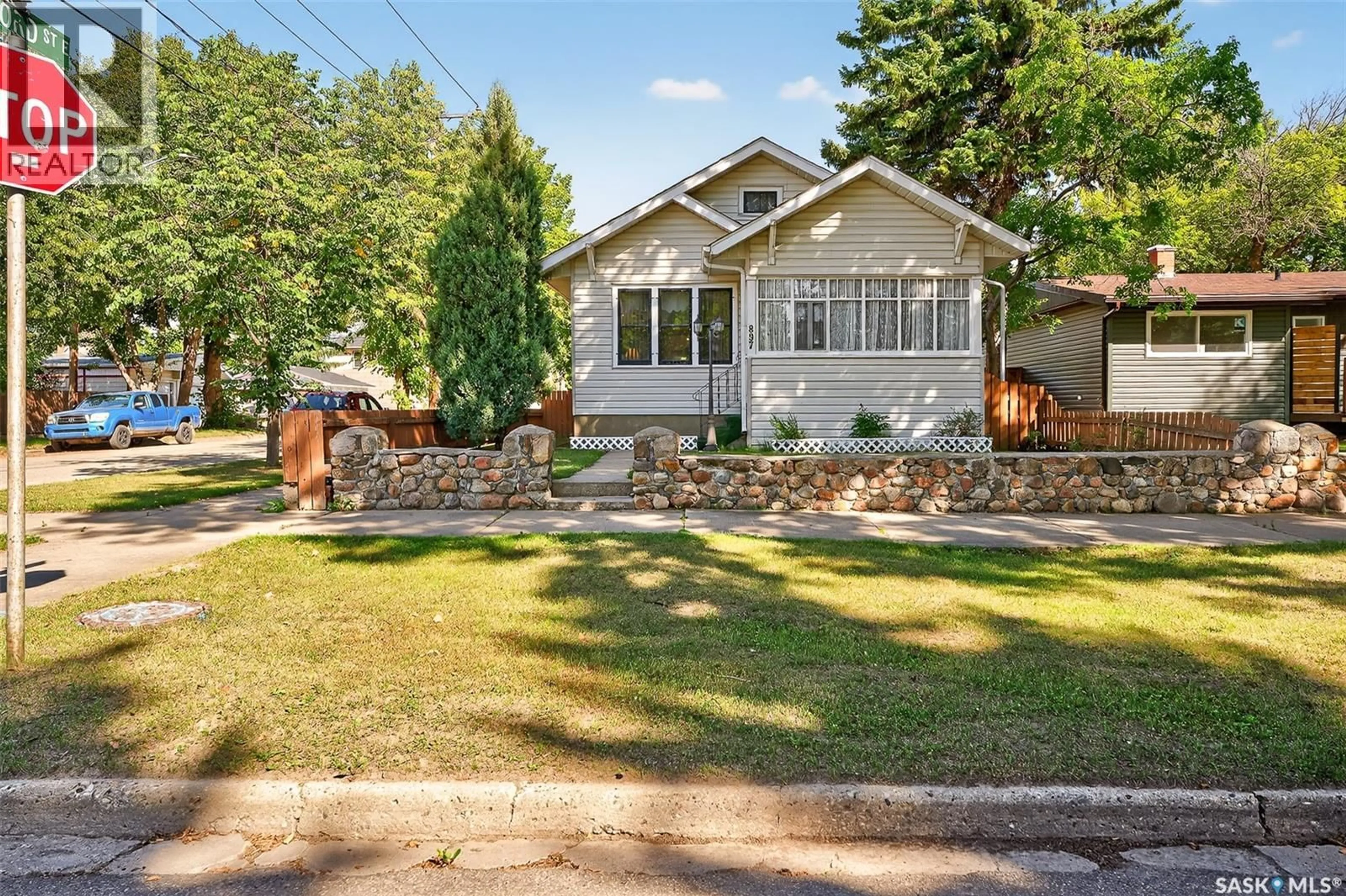 Unknown for 897 WILLOW AVENUE, Moose Jaw Saskatchewan S6H1G4