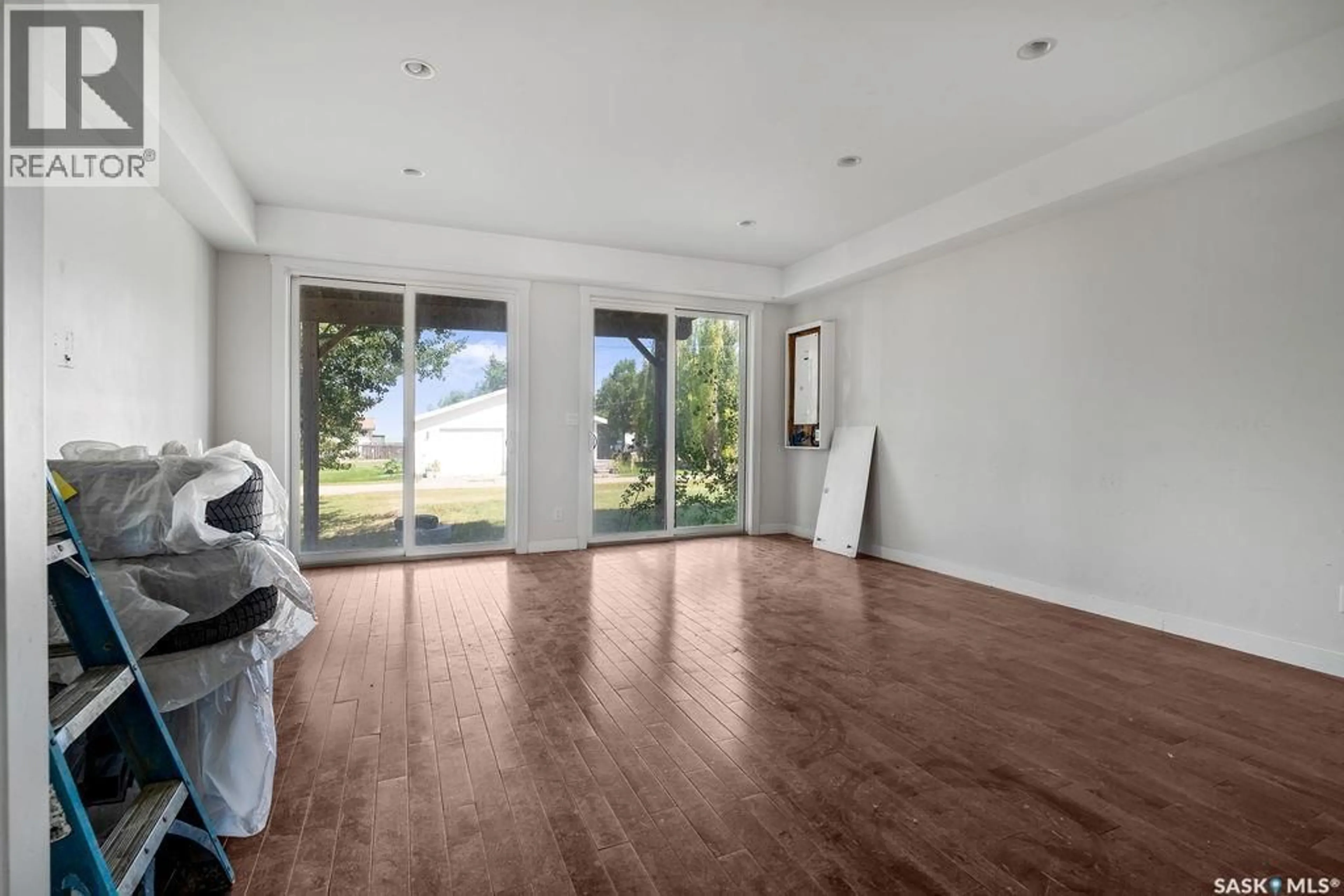 Indoor foyer for 707 RAILWAY AVENUE, Wilcox Saskatchewan S0G5E0