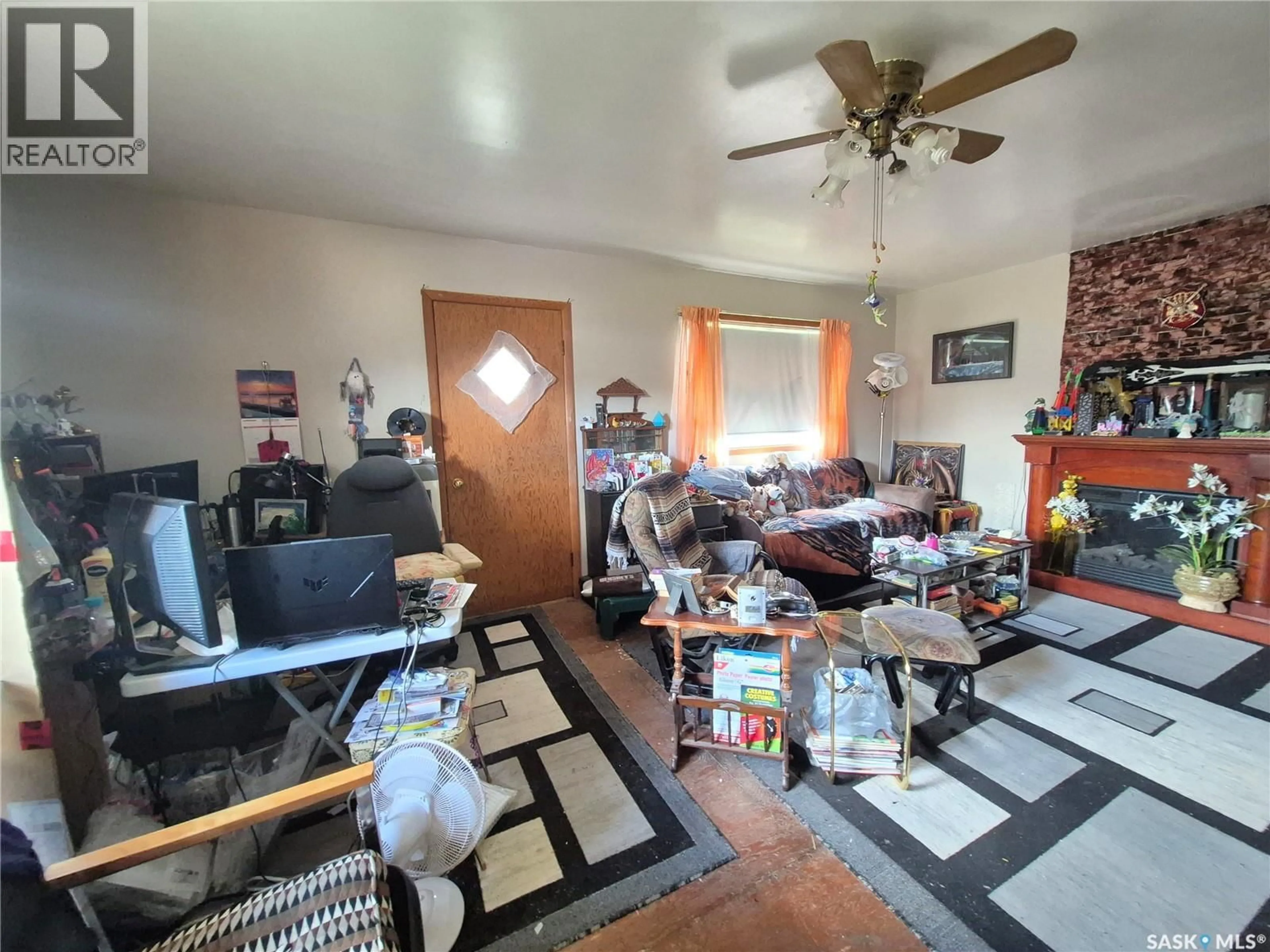 A pic of a room for 100 3RD STREET, Bengough Saskatchewan S0C0K0