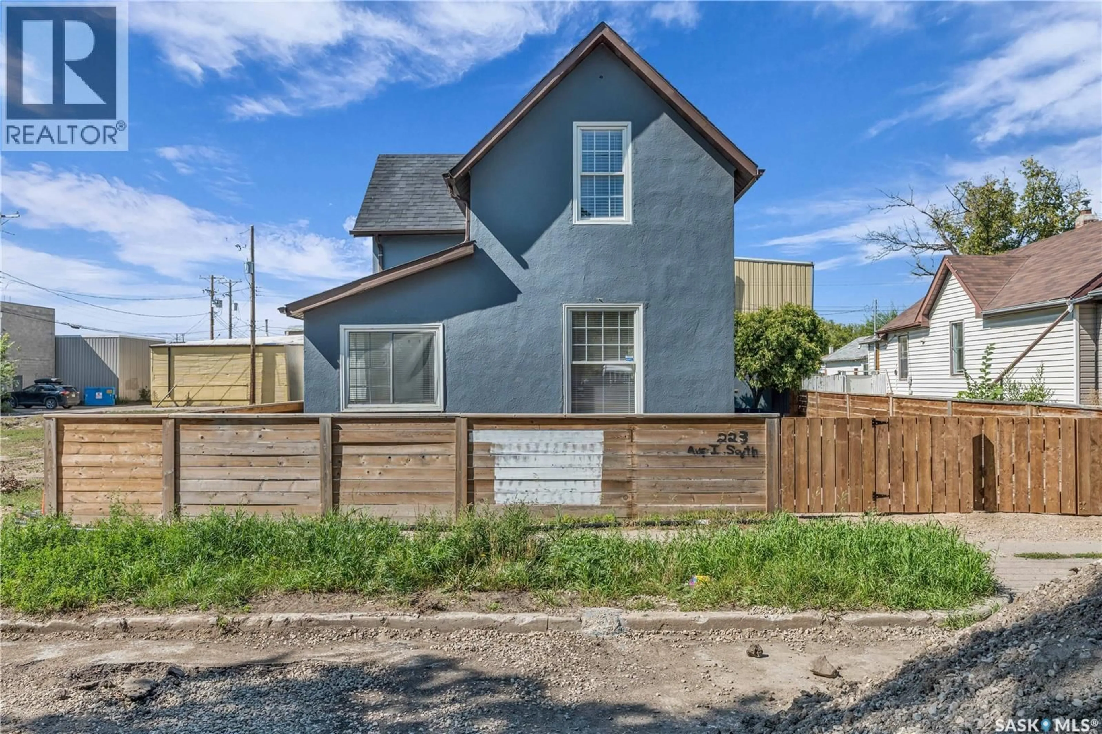 Unknown for 223 I AVENUE, Saskatoon Saskatchewan S7M1X8