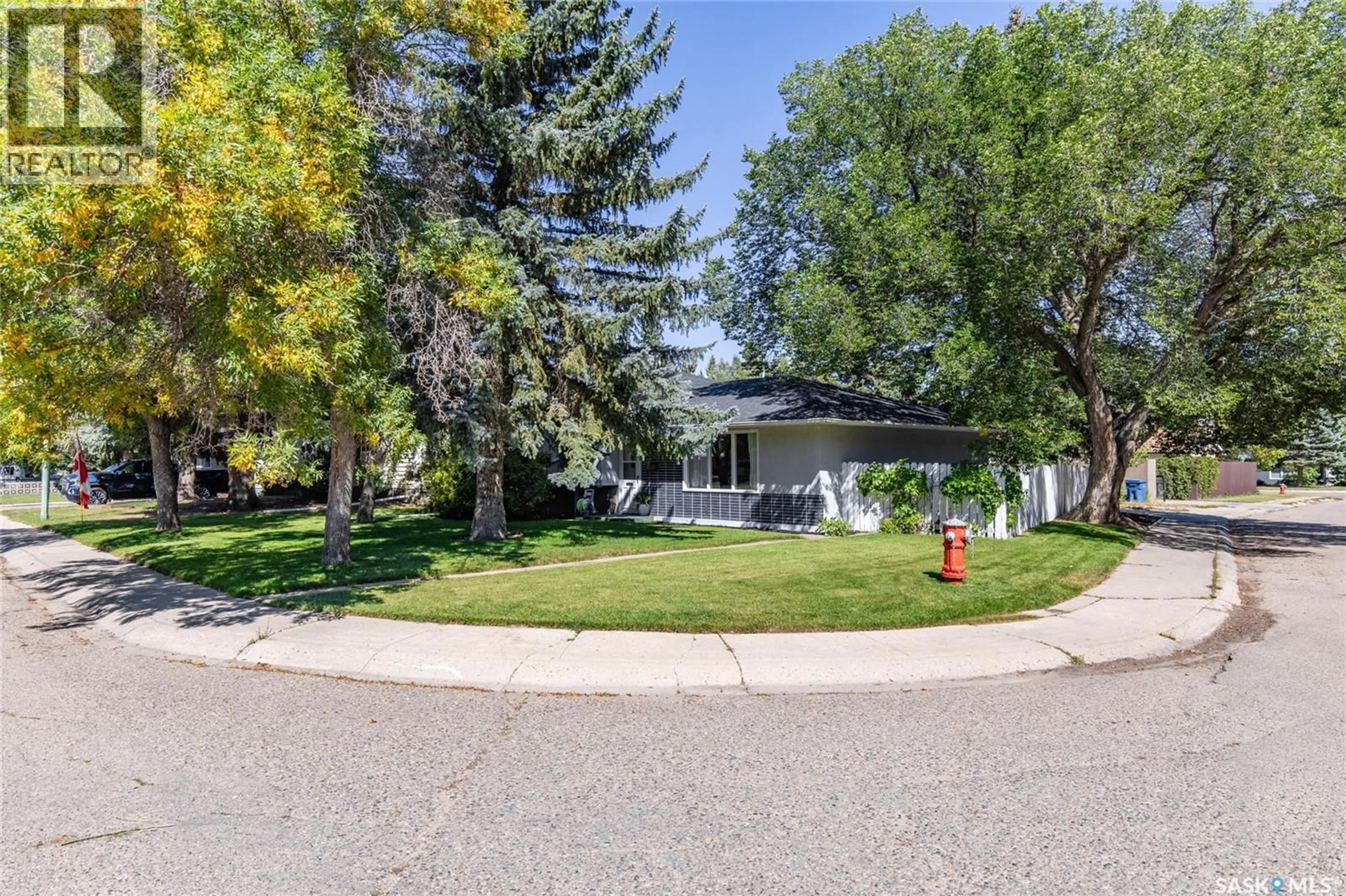 Unknown for 1301 QUEEN CRESCENT, Moose Jaw Saskatchewan S6H3G5