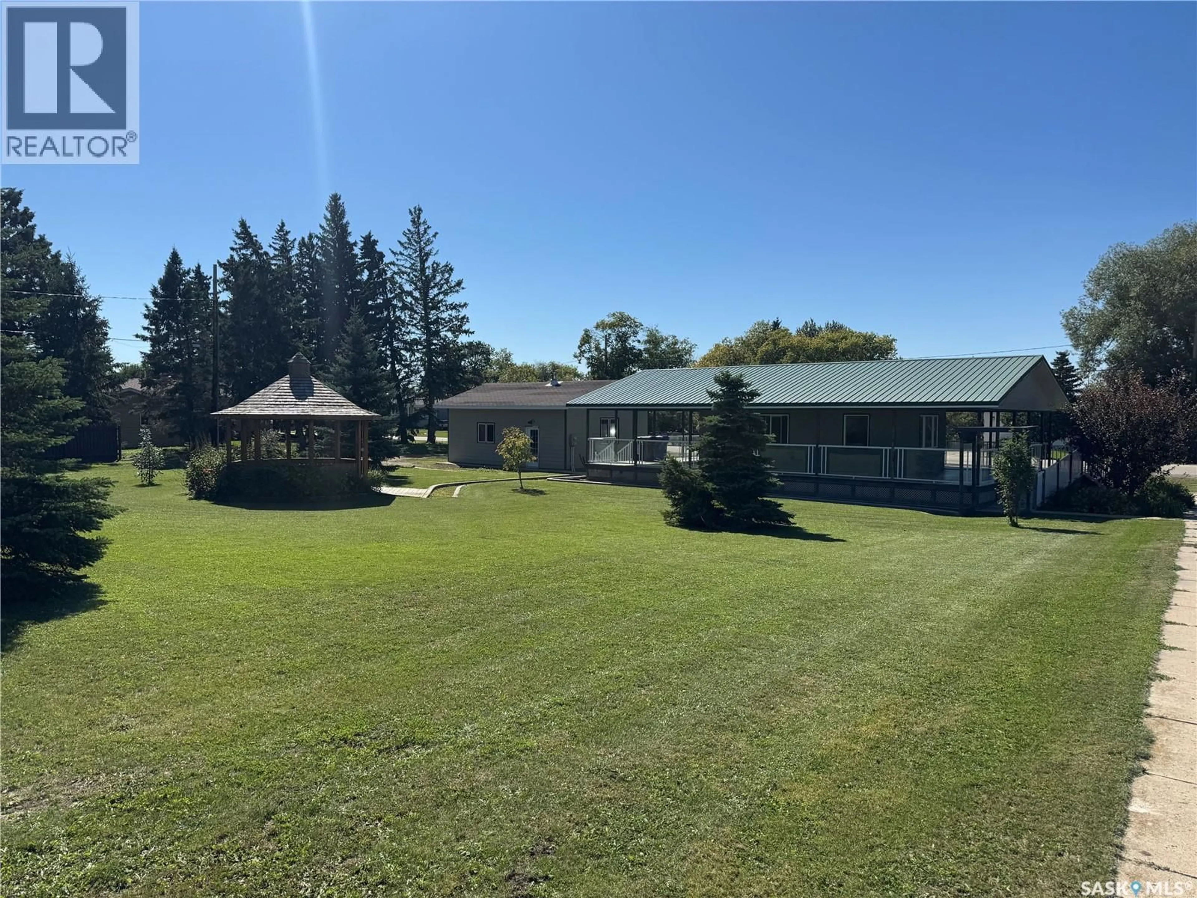A pic from outside/outdoor area/front of a property/back of a property/a pic from drone, unknown for 217 RAILWAY AVENUE, Hafford Saskatchewan S0J1A0