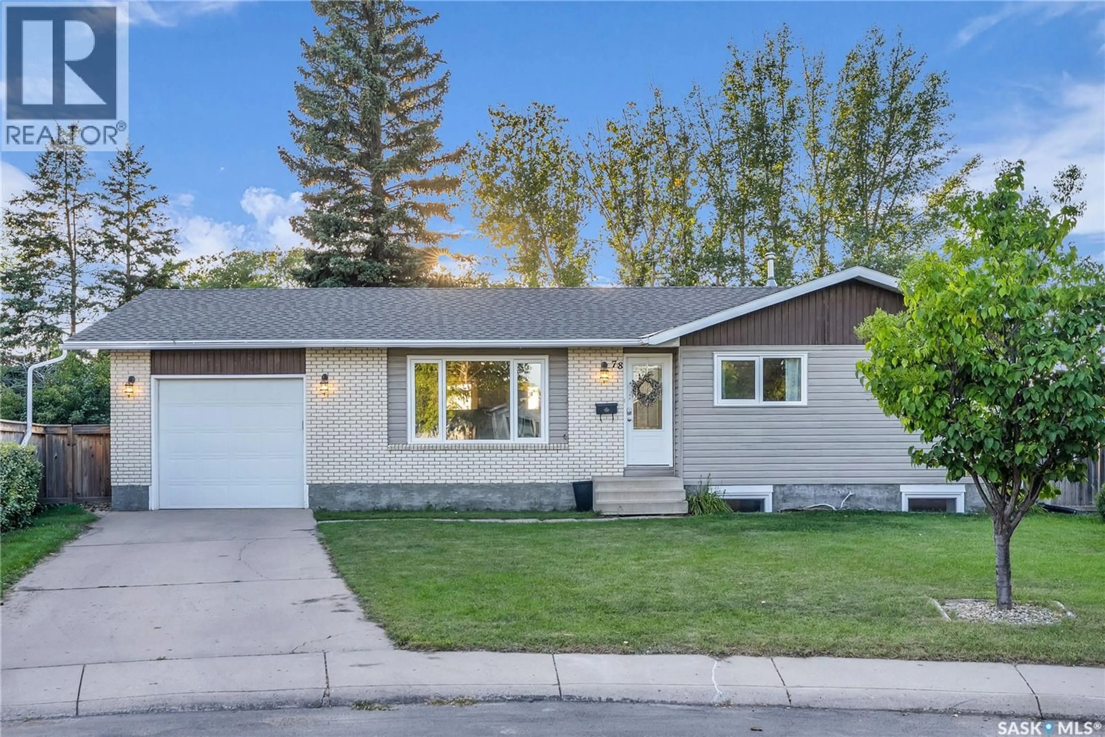 Home with vinyl exterior material, street for 78 PATTERSON CRESCENT, Saskatoon Saskatchewan S7L4Z9