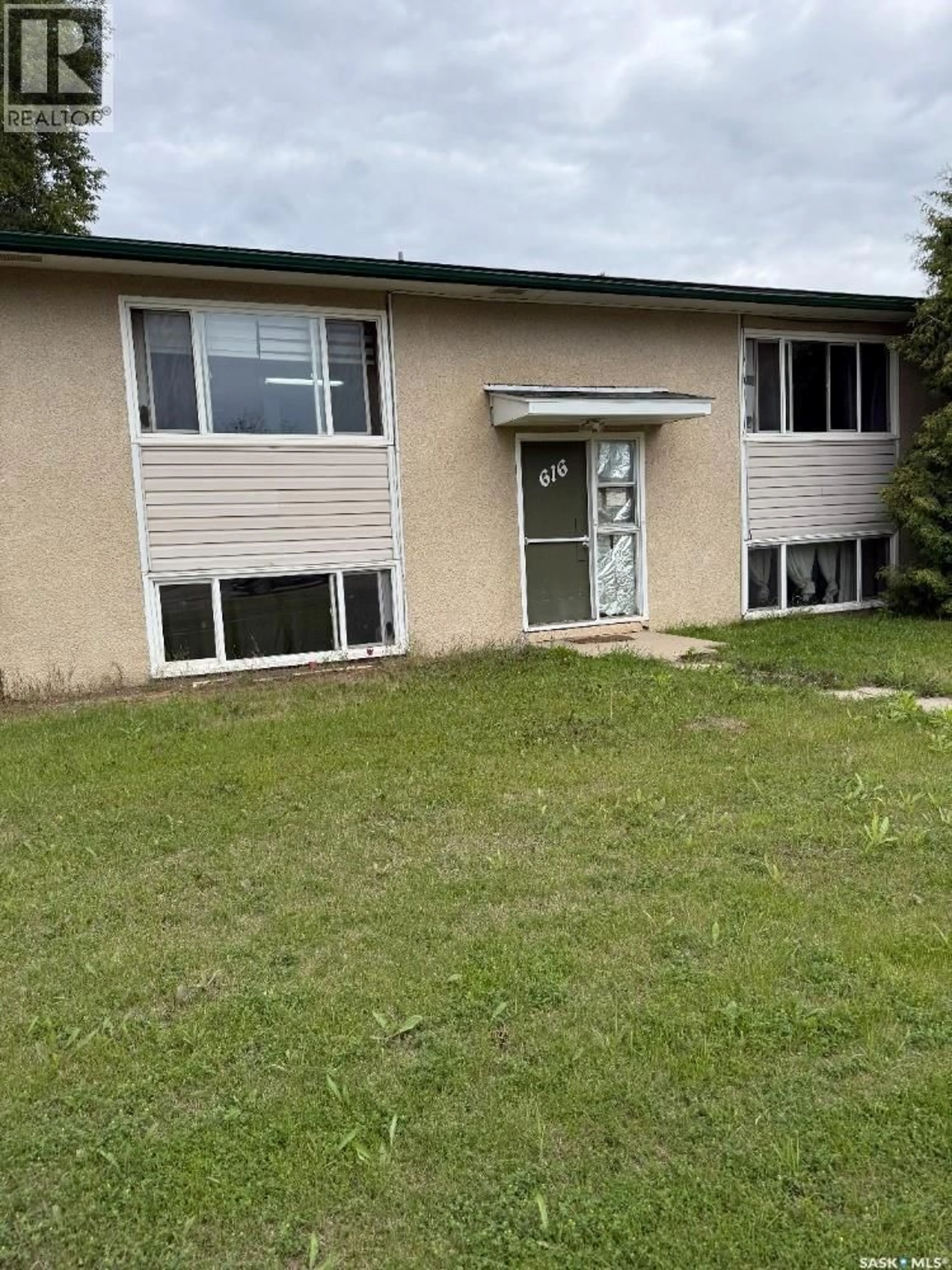 A pic from outside/outdoor area/front of a property/back of a property/a pic from drone, unknown for 616 28TH STREET, Prince Albert Saskatchewan S6V1X9