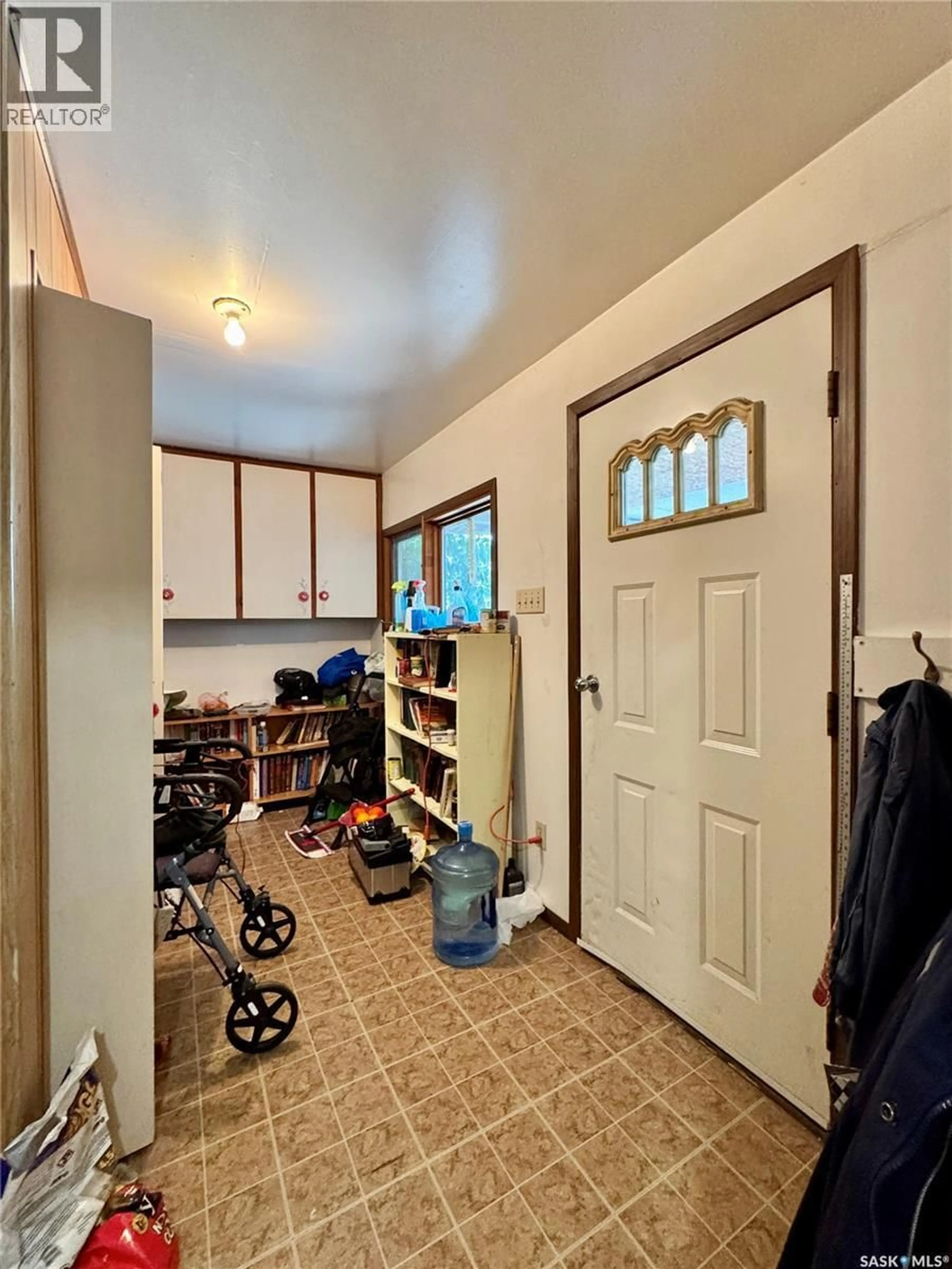 Indoor entryway for 205 MAIN STREET, Gerald Saskatchewan S0A0X0
