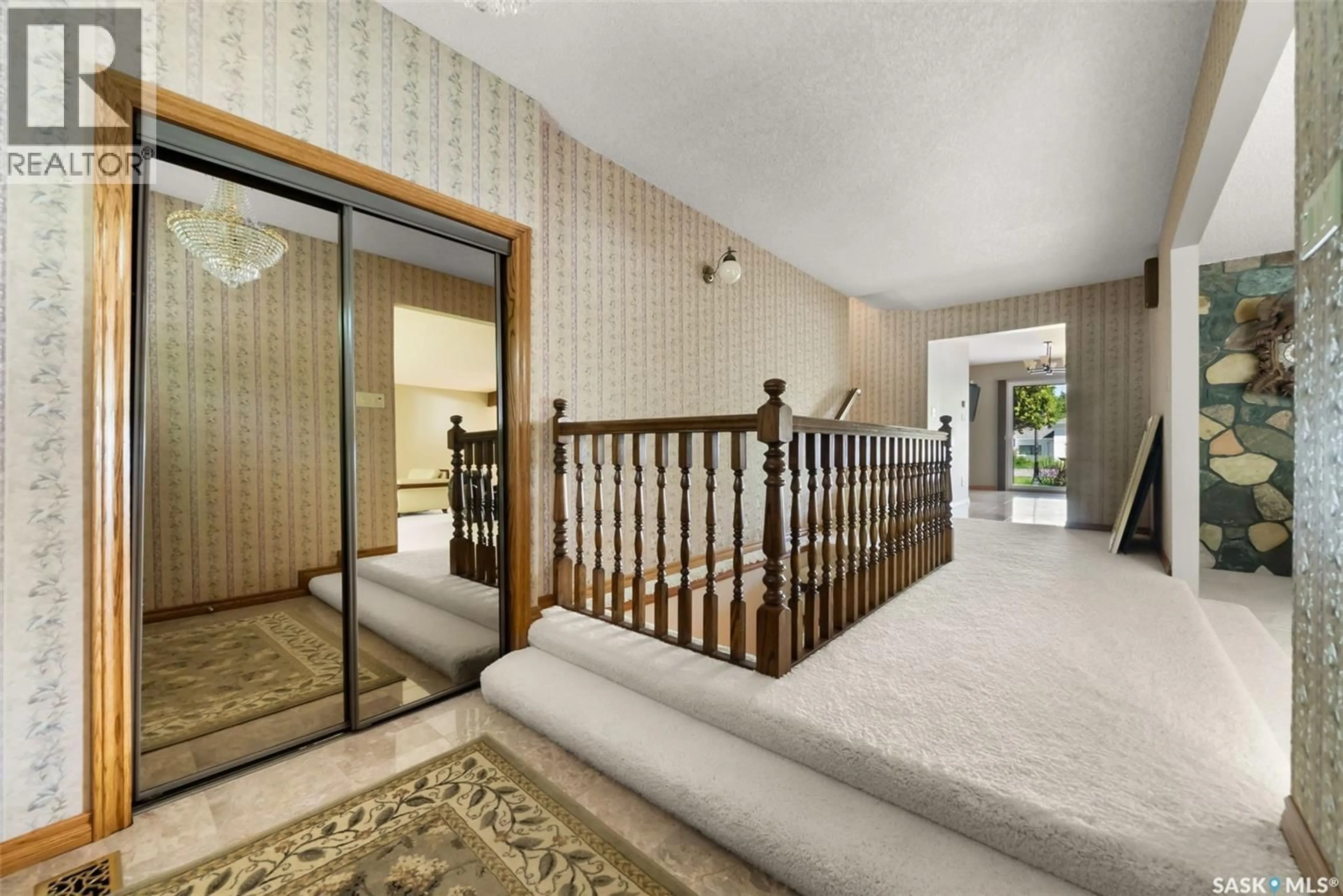 Indoor foyer for 251 HALIFAX STREET, Regina Saskatchewan S4R2W6