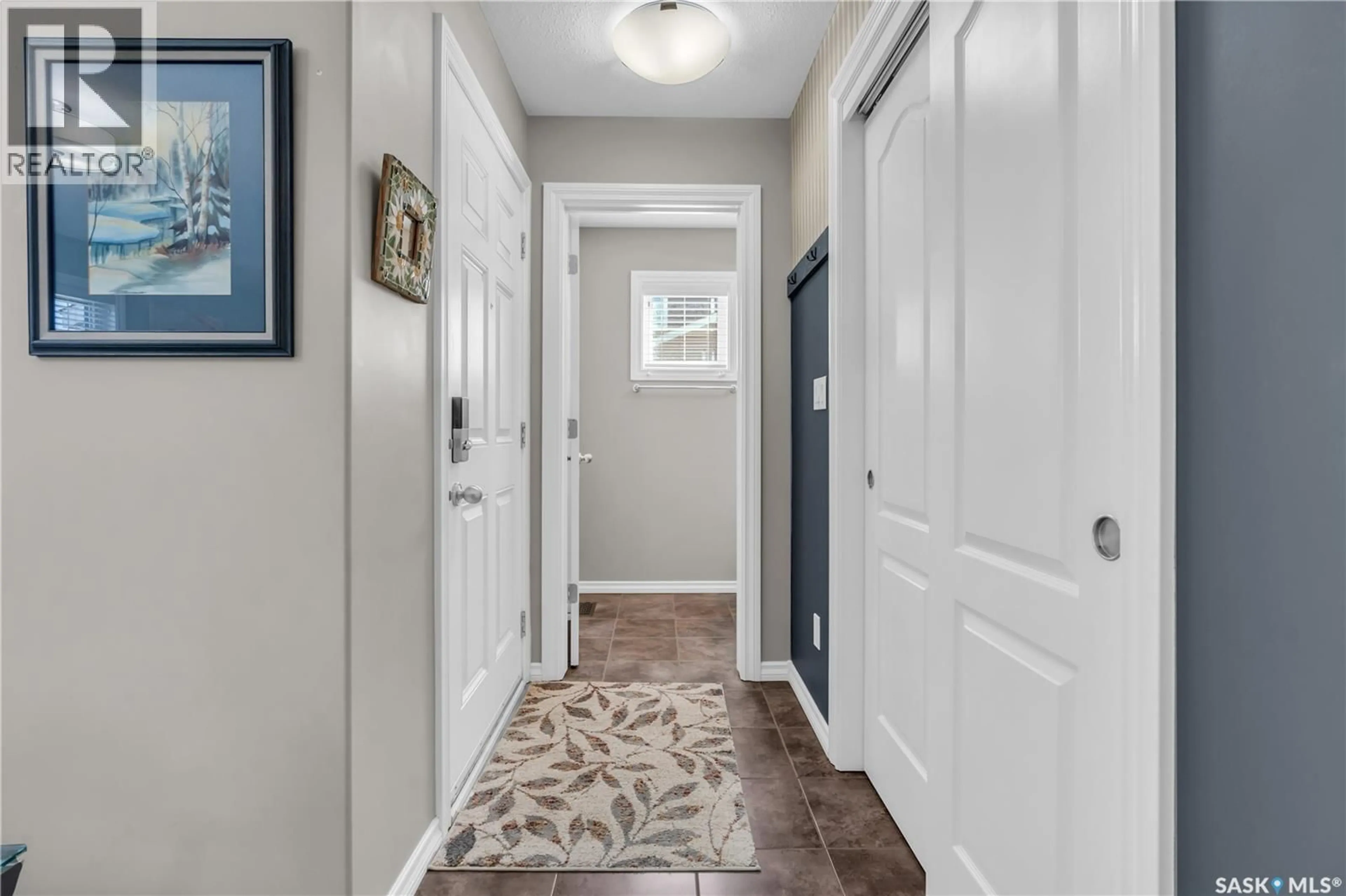 Indoor entryway for 3457 ELGAARD DRIVE, Regina Saskatchewan S4X0N4