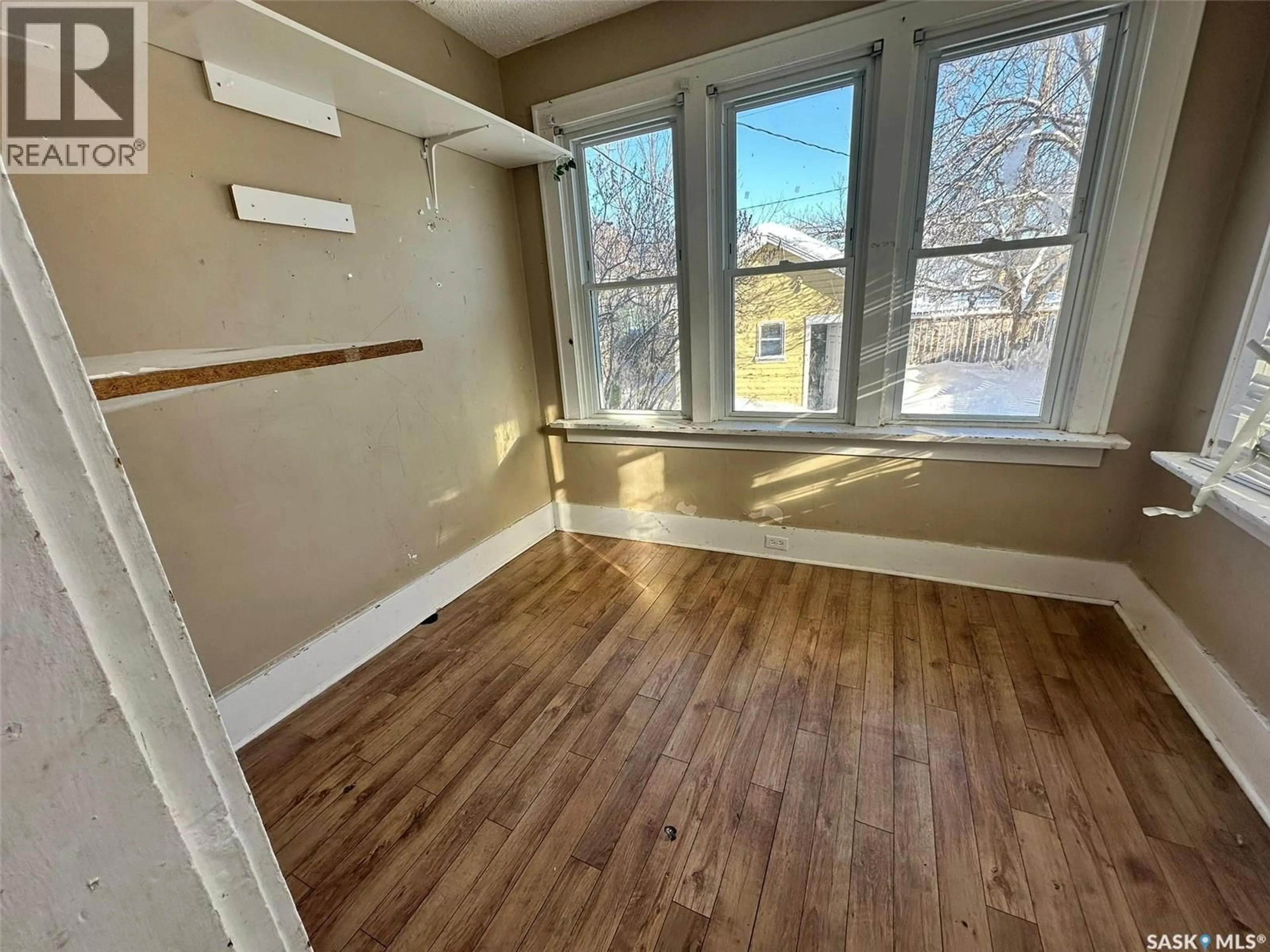 A pic of a room for 1077 GARNET STREET, Regina Saskatchewan S4T2X6