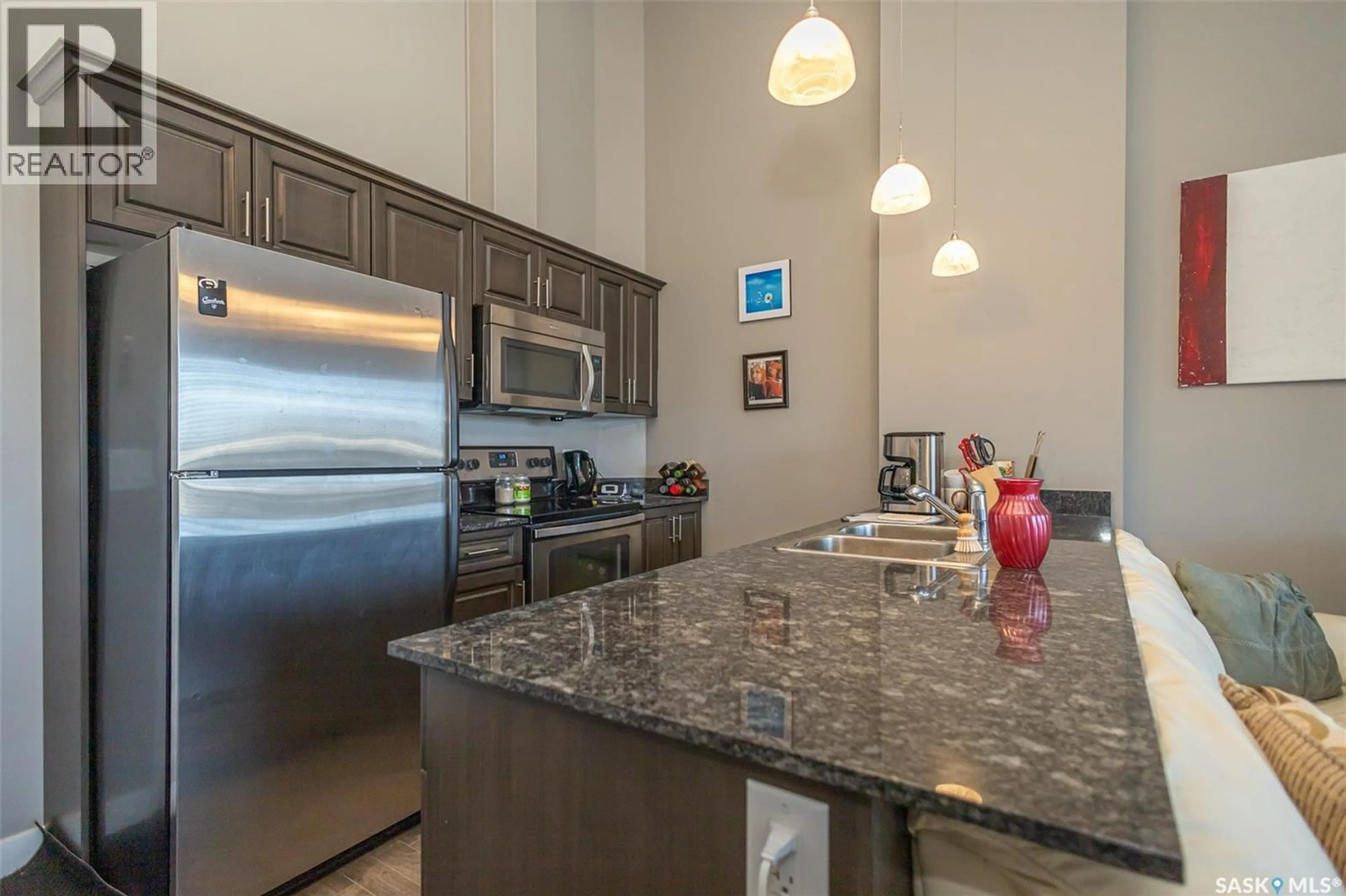 Open concept kitchen, unknown for 714 - 408 HART ROAD, Saskatoon Saskatchewan S7M1L2