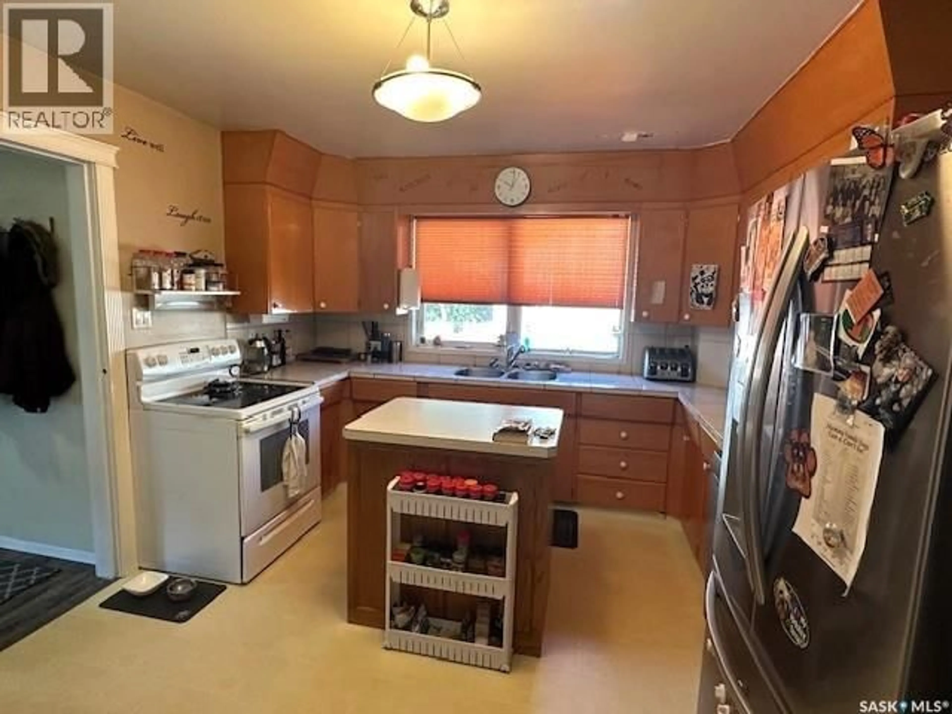 Standard kitchen, unknown for 1121 MONTGOMERY STREET, Moose Jaw Saskatchewan S6H2X2