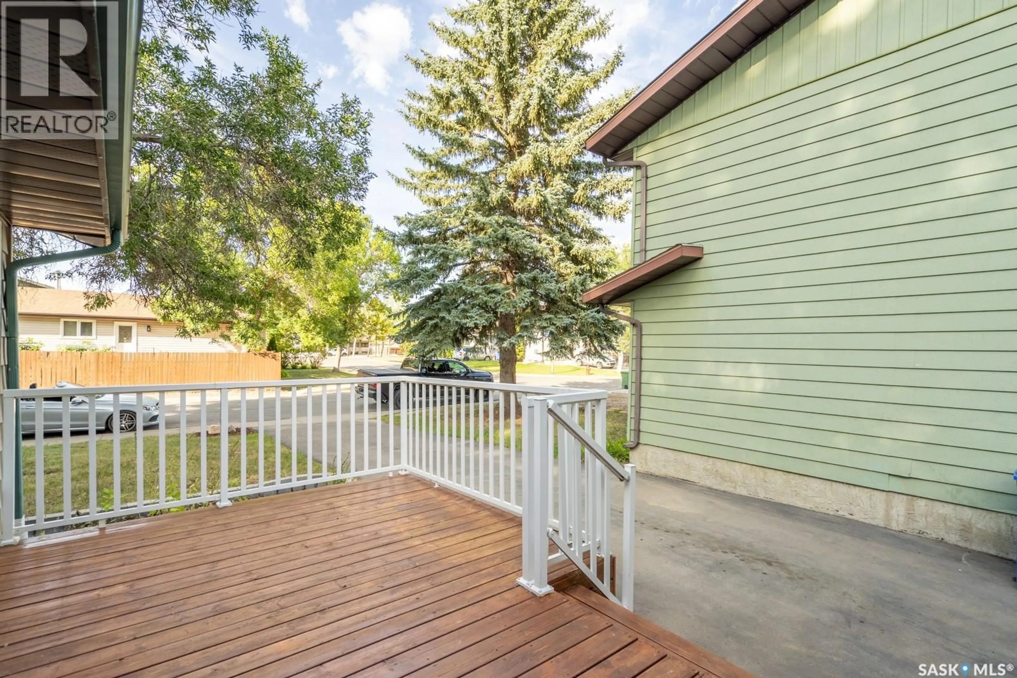 Patio, unknown for 6711 COLLINS BAY, Regina Saskatchewan S4X1T1